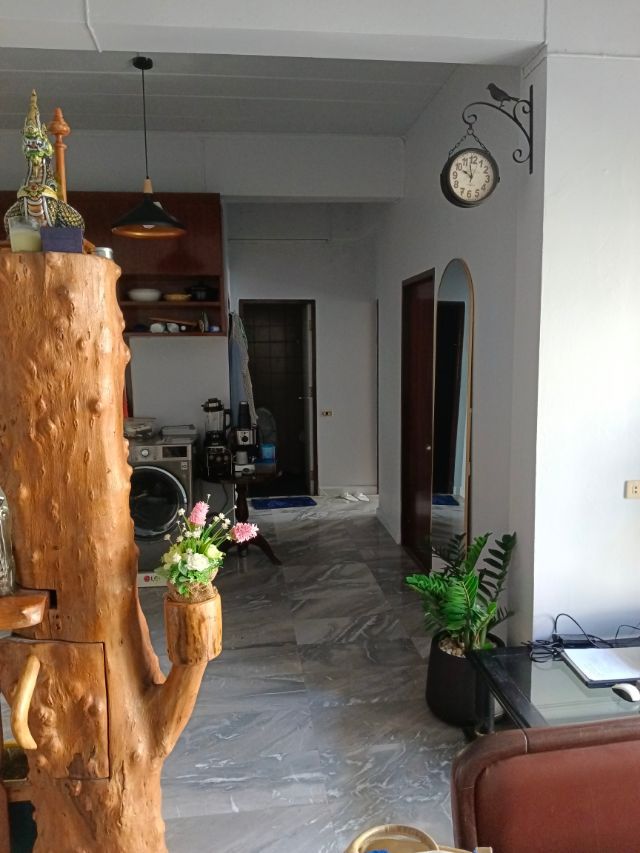 ขายคอนโด รีโนเวทใหม่  ทำเลดี ย่านเมกาบางนา