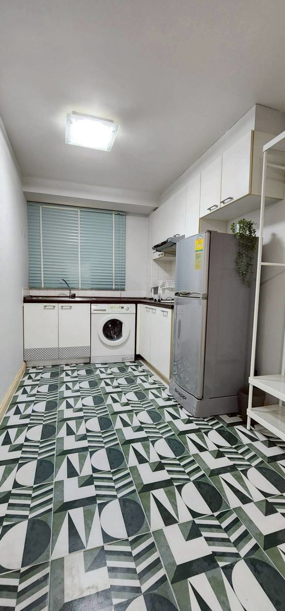 ขายคอนโด 49 PLUS ใกล้รถไฟฟ้า BTS ทองหล่อ ราคาดีทำเลดีมาก ติดต่อ ผึ้งรติ 0619419639