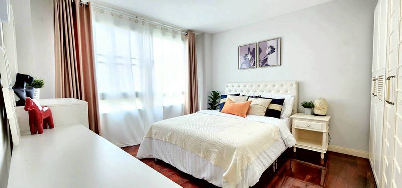 ขายคอนโด 49 PLUS ใกล้รถไฟฟ้า BTS ทองหล่อ ราคาดีทำเลดีมาก ติดต่อ ผึ้งรติ 0619419639