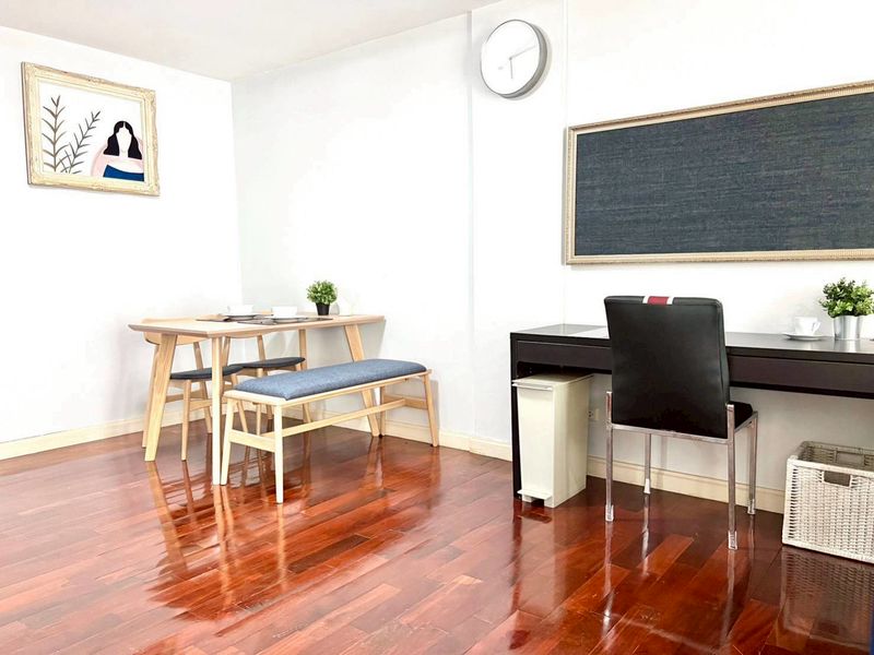 ขายคอนโด 49 PLUS ใกล้รถไฟฟ้า BTS ทองหล่อ ราคาดีทำเลดีมาก ติดต่อ ผึ้งรติ 0619419639