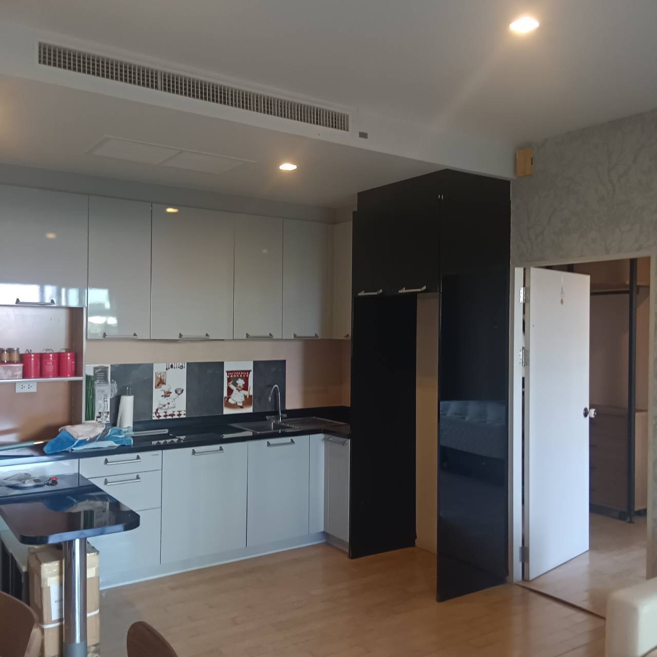 ขายคอนโด Noble Solo ทองหล่อ 20 ห้องใหญ่ 81.42 ตร.ม. วิวเมือง ทำเลไลฟ์สไตล์ใจกลางทองหล่อ