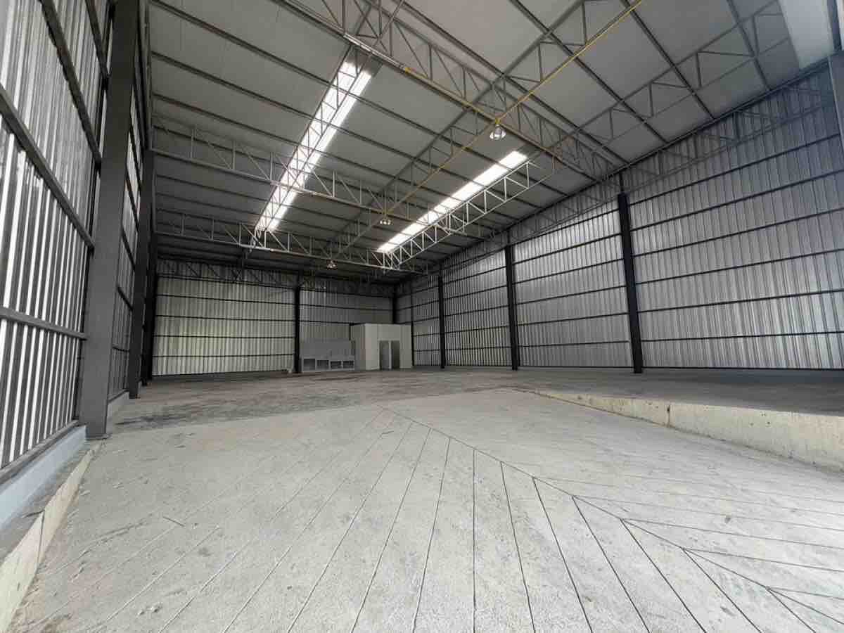 ให้เช่าโกดัง / คลังสินค้า พร้อมใช้งาน ทำเลดี ศรีสมาน – ดอนเมือง จังหวัดปทุมธานี