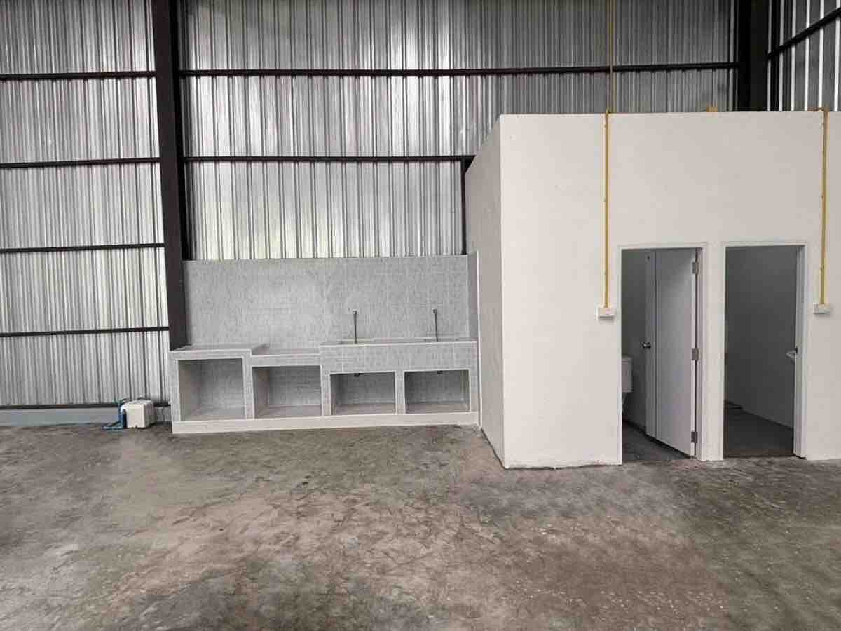 ให้เช่าโกดัง / คลังสินค้า พร้อมใช้งาน ทำเลดี ศรีสมาน – ดอนเมือง จังหวัดปทุมธานี