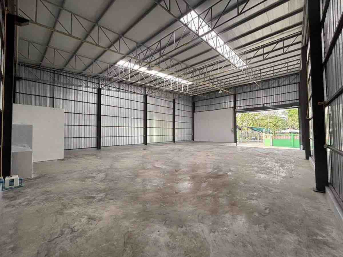 ให้เช่าโกดัง / คลังสินค้า พร้อมใช้งาน ทำเลดี ศรีสมาน – ดอนเมือง จังหวัดปทุมธานี