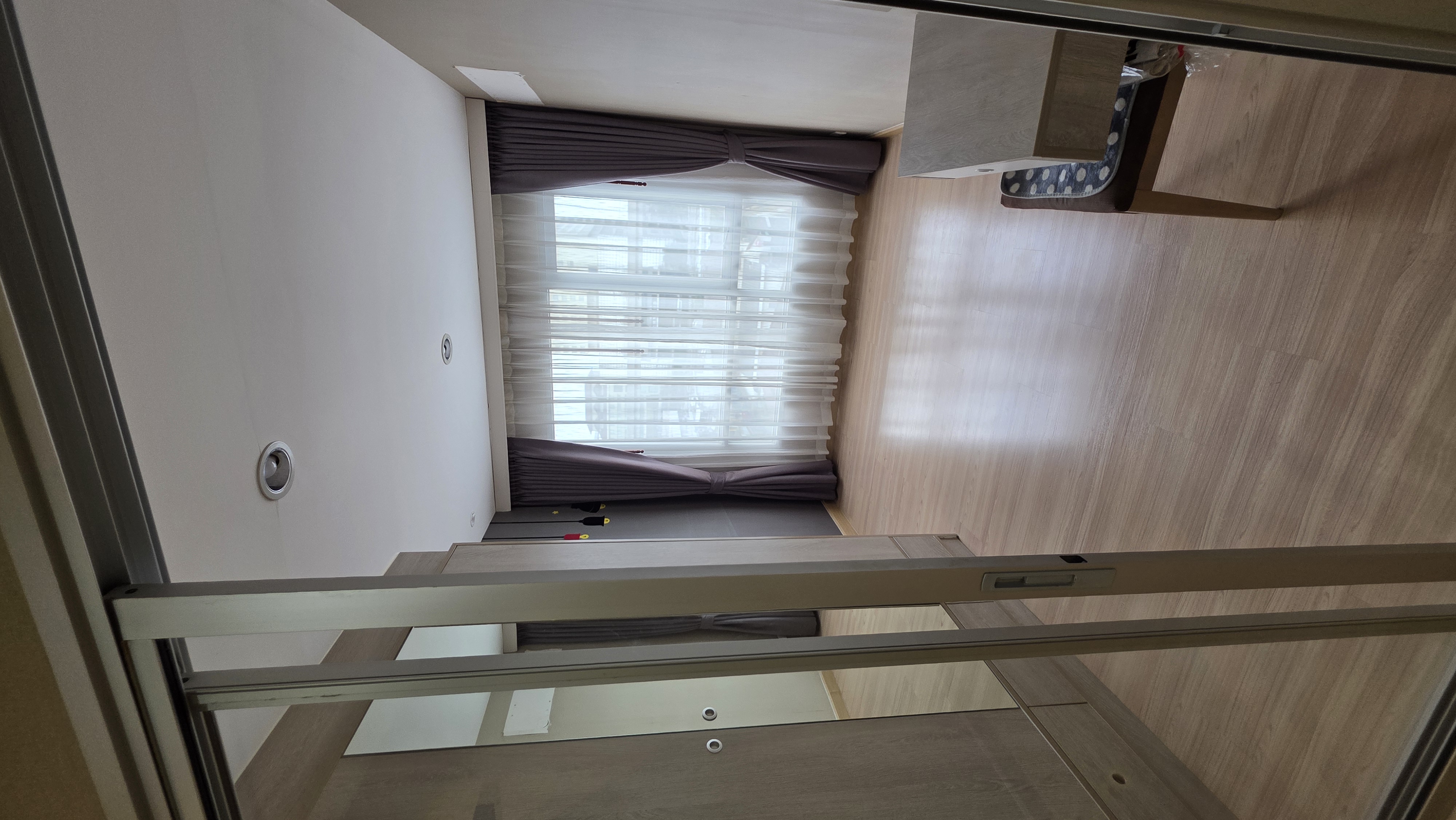 ขายขาดทุน! คอนโด เอพลัส 2 รัตนาธิเบศร์ ชั้น 6 ทำเลดี ใกล้ MRT บางกระสอ เพียง 200 เมตร