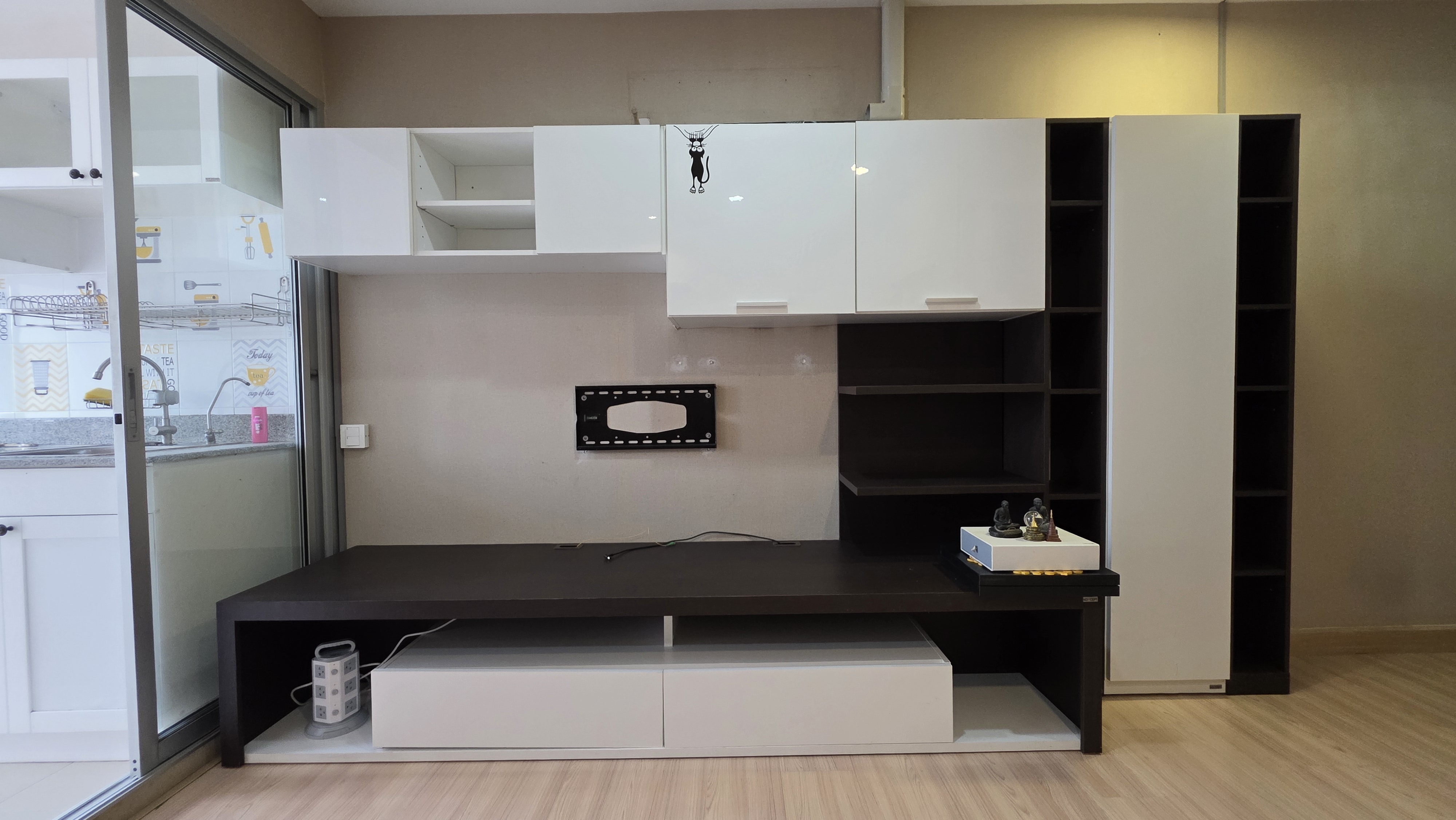 ขายขาดทุน! คอนโด เอพลัส 2 รัตนาธิเบศร์ ชั้น 6 ทำเลดี ใกล้ MRT บางกระสอ เพียง 200 เมตร