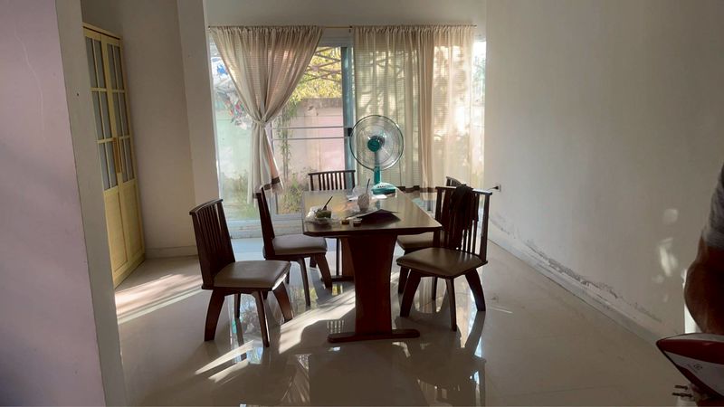 ขายบ้านเดี่ยว 2 ชั้น ทำเลดี 87 ตรวา หมู่บ้านลดาวัลย์ ราคาดีทำเลดีมาก ติดต่อผึ้งรติ 0619419639 