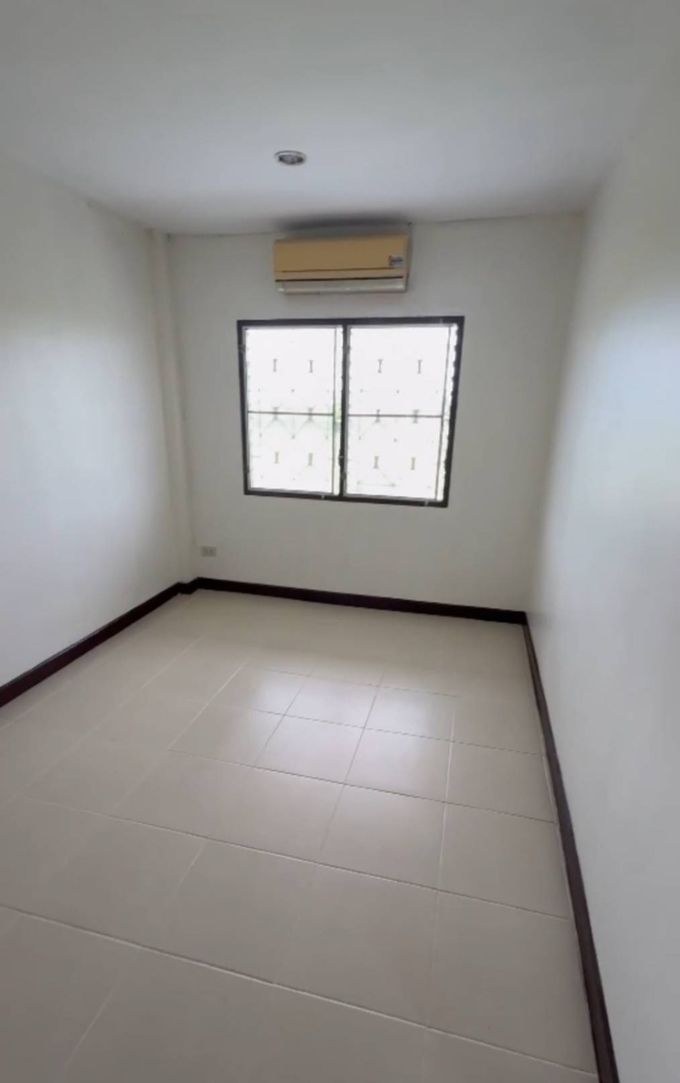 ขายทาวน์เฮ้าส์ 2 ชั้น รีโนเวทใหม่ โครงการหมู่บ้านณัฐวรรณ เขตหนองจอก กรุงเทพฯ