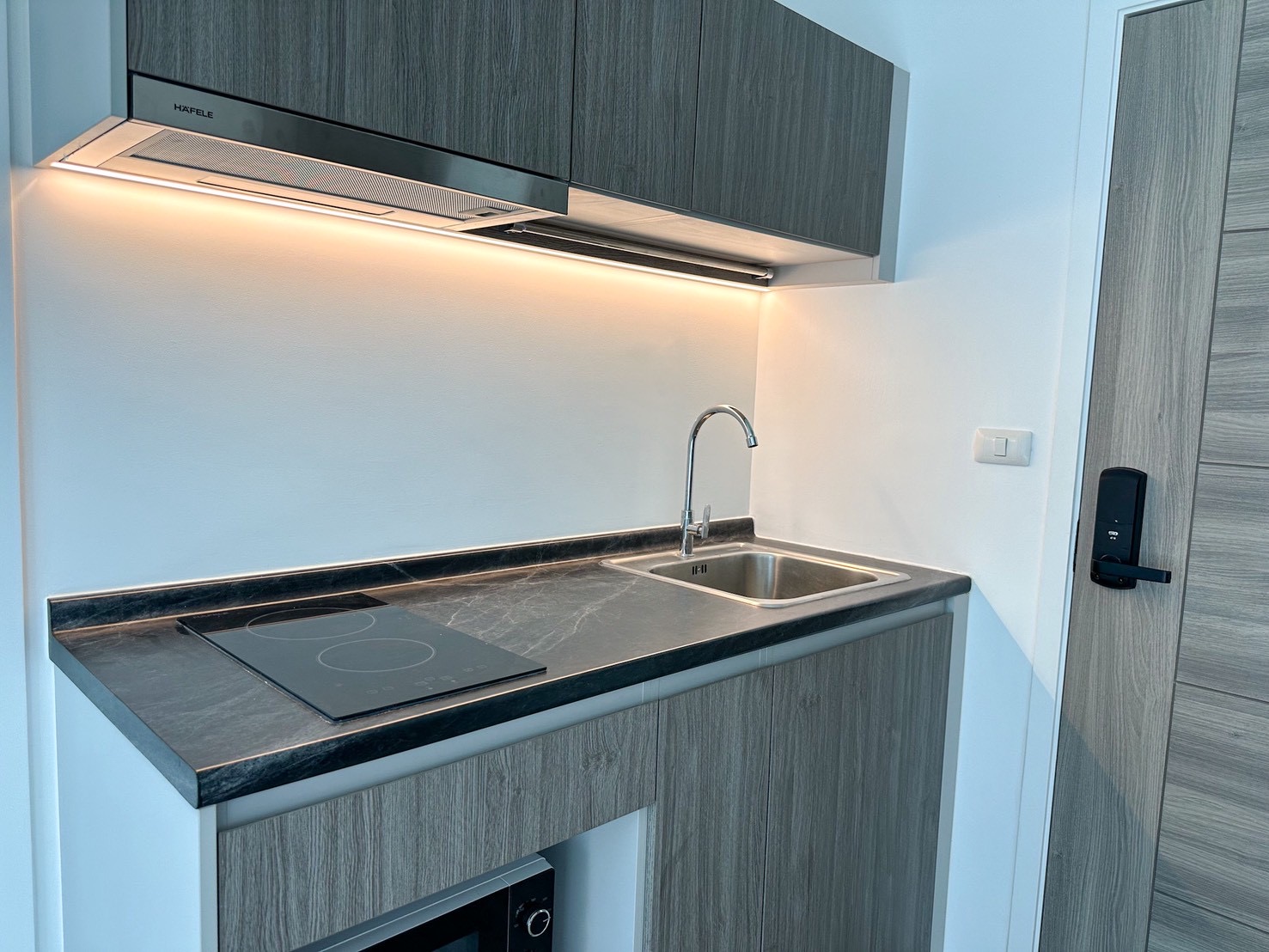 ขายคอนโด เคนซิงตัน สุขุมวิท-เทพารักษ์ 24 ตรม ห้องมุม