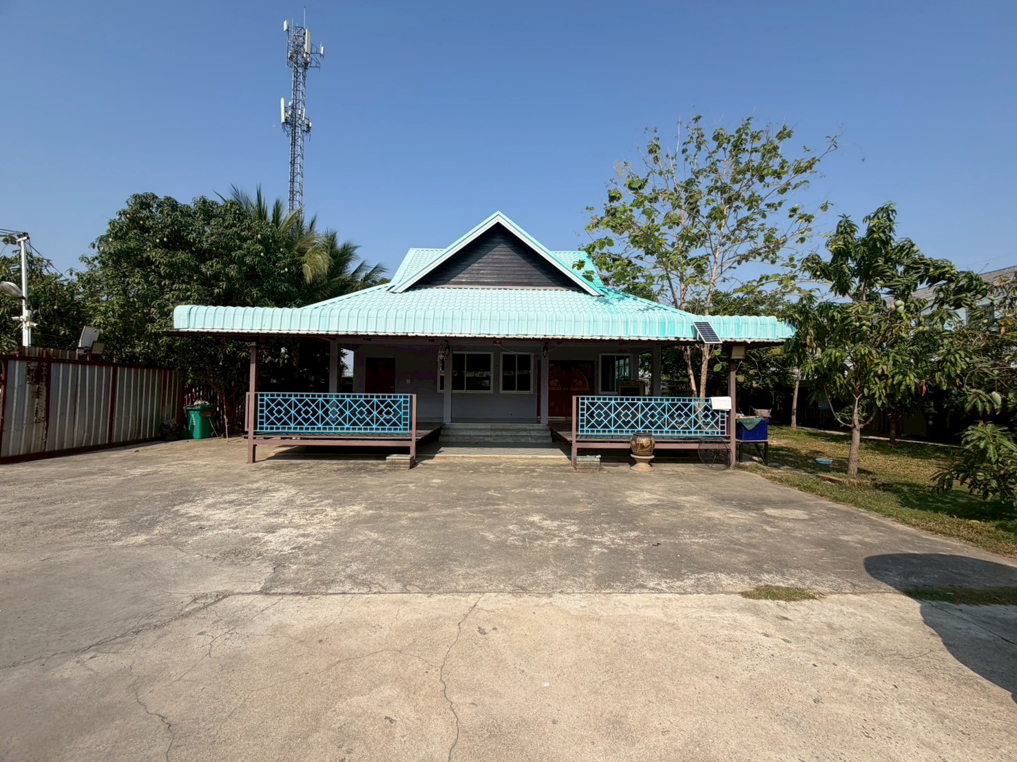 ขายที่ดินพร้อมสิ่งปลูกสร้าง ทำเลดี อำเภอคลองหลวง จังหวัดปทุมธานี 