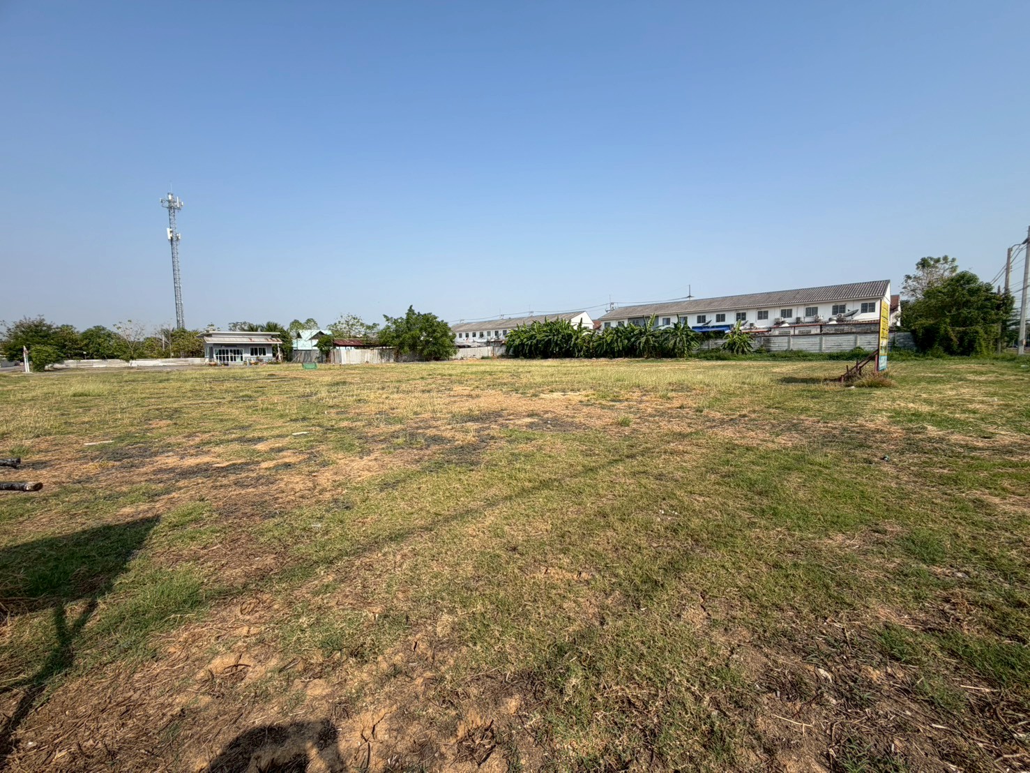 ขายที่ดินพร้อมสิ่งปลูกสร้าง ทำเลดี อำเภอคลองหลวง จังหวัดปทุมธานี 