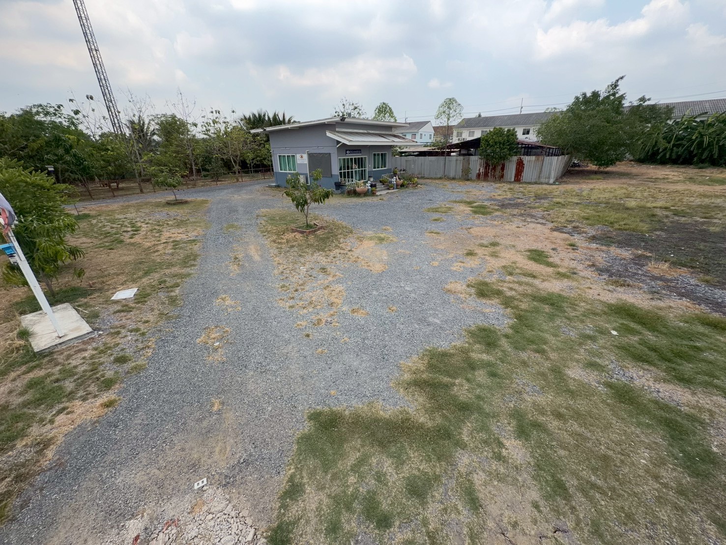 ขายที่ดินพร้อมสิ่งปลูกสร้าง ทำเลดี อำเภอคลองหลวง จังหวัดปทุมธานี 