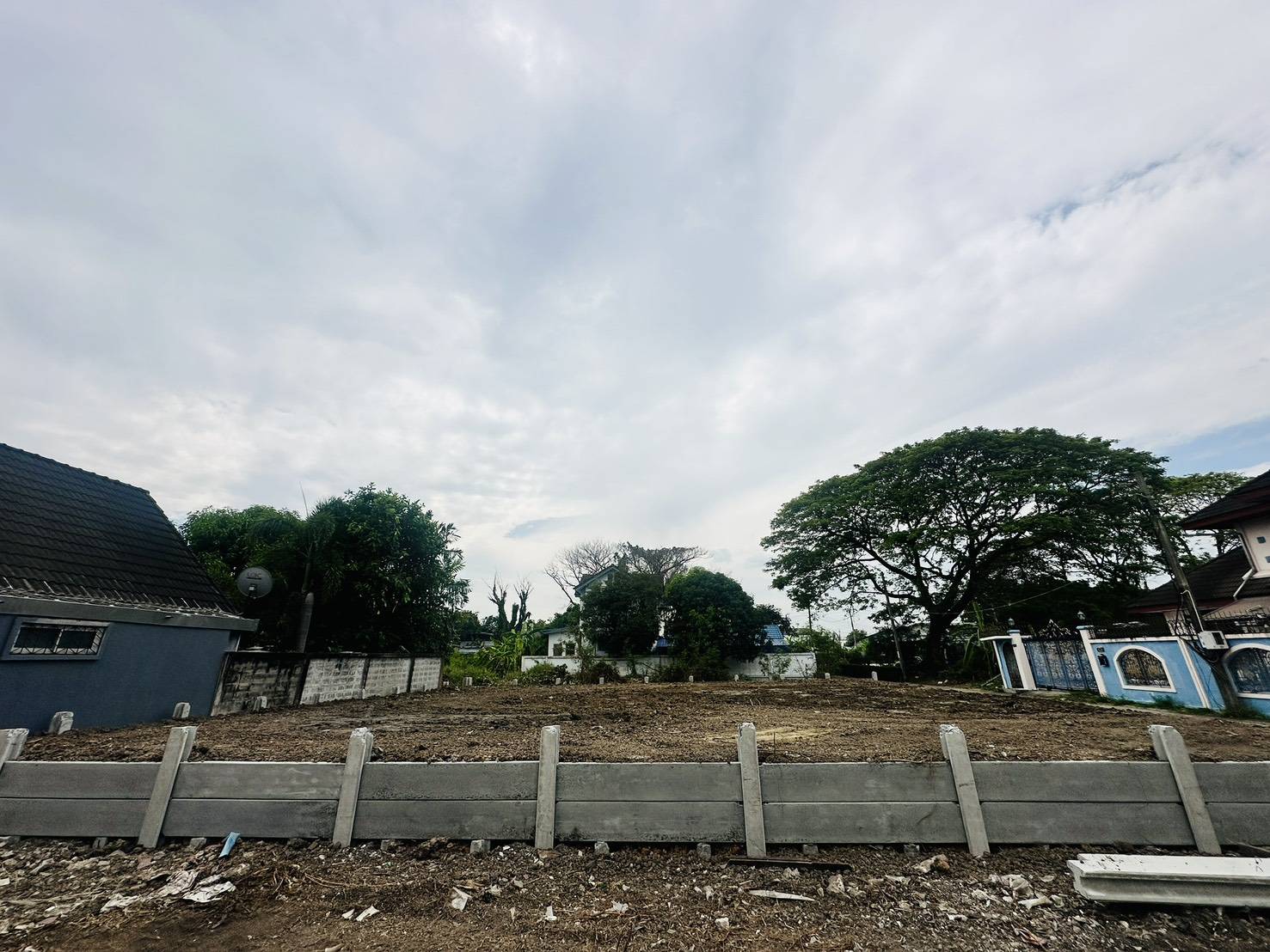 ขายที่ดินเปล่า ถมเเล้ว ทำเลดี มีนบุรี ร่มเกล้า ซ.6 ใกล้แหล่งชุมชน เหมาะสำหรับลงทุน/อยู่อาศัย