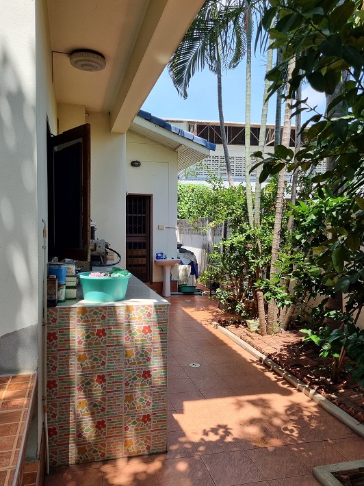 ขายบ้าน2ชั้น ตะพานหิน พิจิตร 3นอน2น้ำ ฮวงจุ้ยดี ไม่ท่วม ร่มรื่น (มีที่ดินแยกขาย)