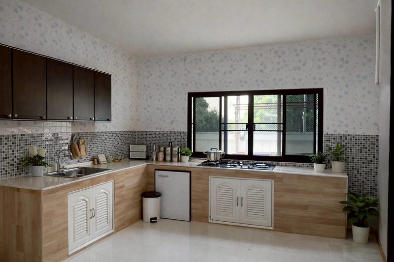 ขายบ้านพูลวิลล่า2 ชั้น สันป่าตองเชียงใหม่ ราคาดีทำเลดีมาก ติดต่อผึ้งรติ 0619419639 