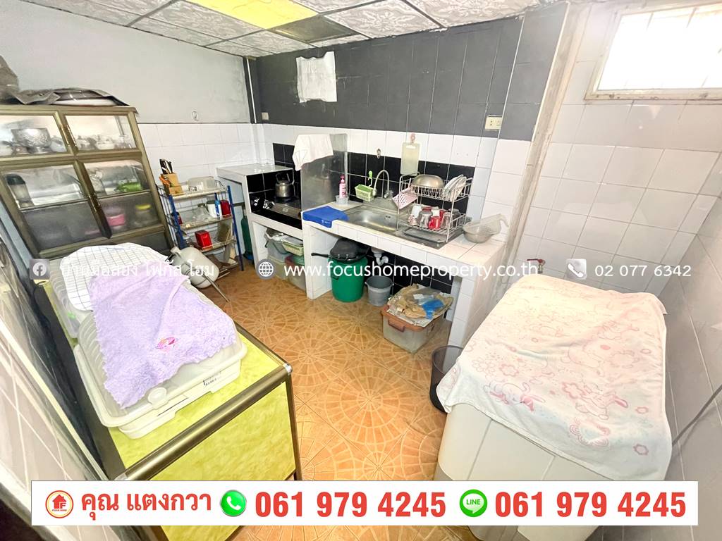 ขาย ทาวน์เฮ้าส์ 2 ชั้น หลังมุม หมู่บ้าน ธนกร ถนนจันทร์ทองเอี่ยม