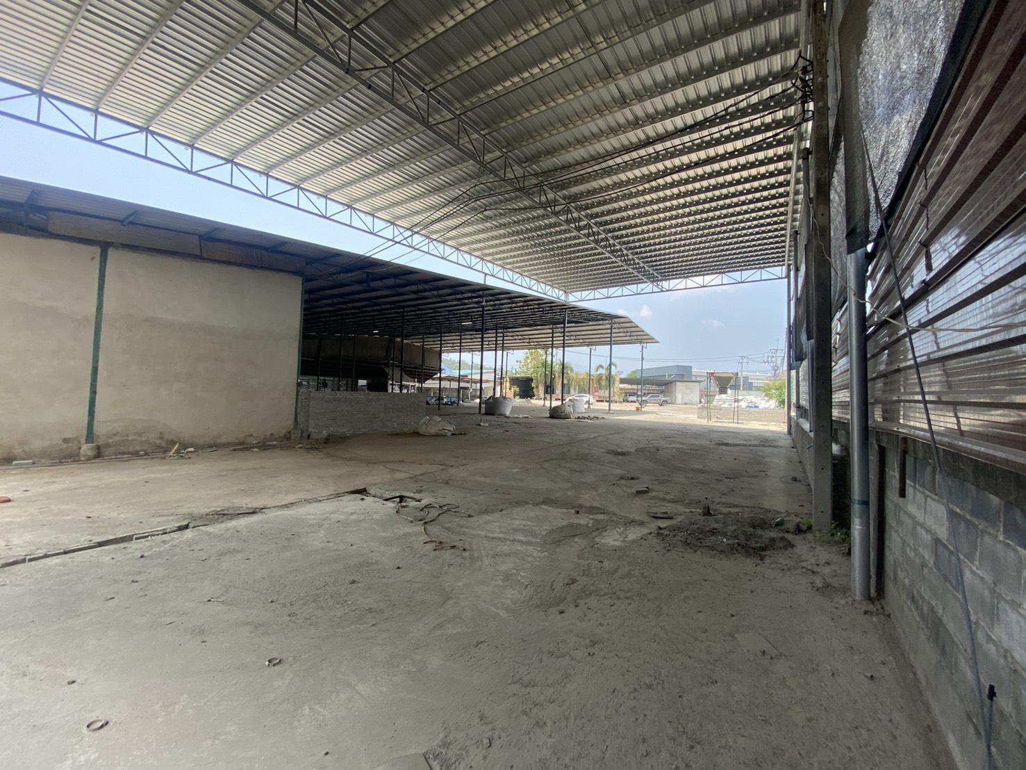 ขาย/ให้เช่าโกดัง ตรงข้ามเครือสหพัฒน์ ใกล้ท่าเรือแหลมฉบัง ทำเลศักยภาพสูง 