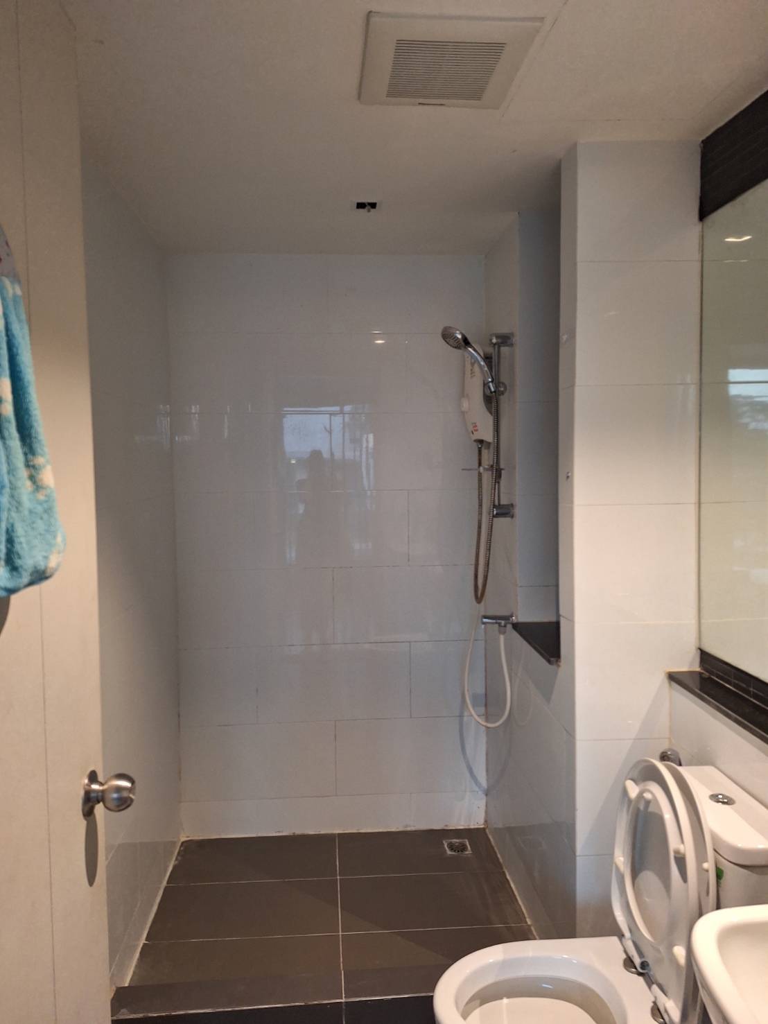 ขายคอนโด Serenity Condominium  ทำเลทอง ใกล้ มข. เพียง 700 ม.  พร้อมอยู่