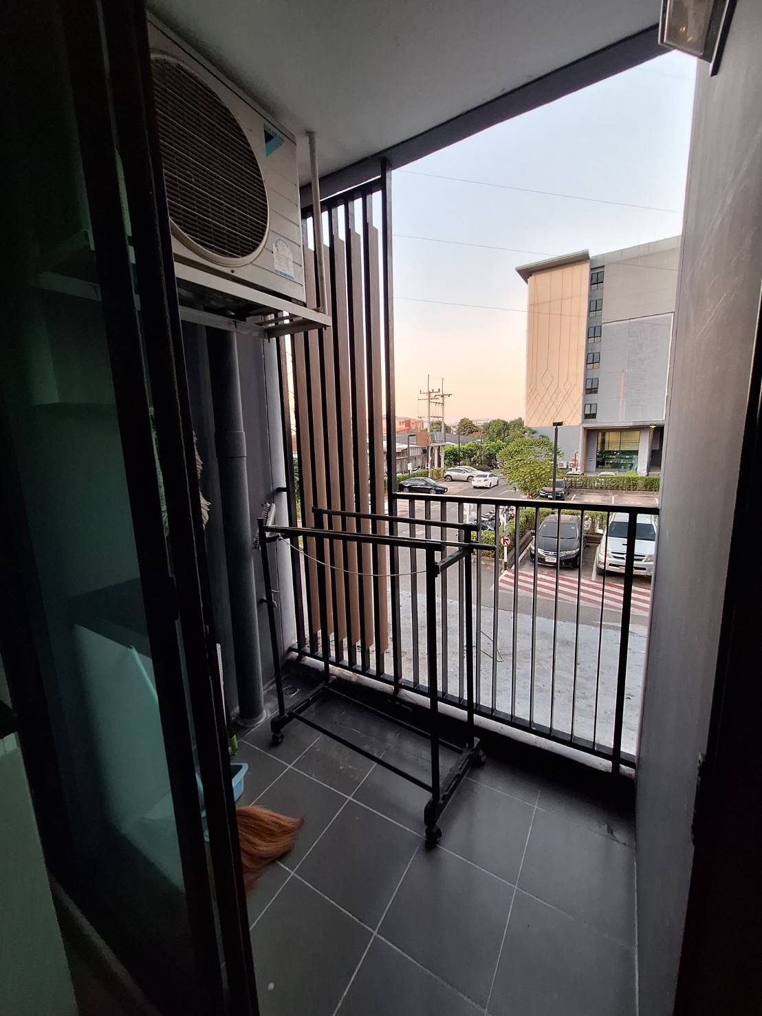 ขายคอนโด Serenity Condominium  ทำเลทอง ใกล้ มข. เพียง 700 ม.  พร้อมอยู่