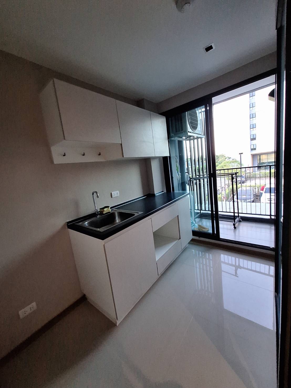 ขายคอนโด Serenity Condominium  ทำเลทอง ใกล้ มข. เพียง 700 ม.  พร้อมอยู่