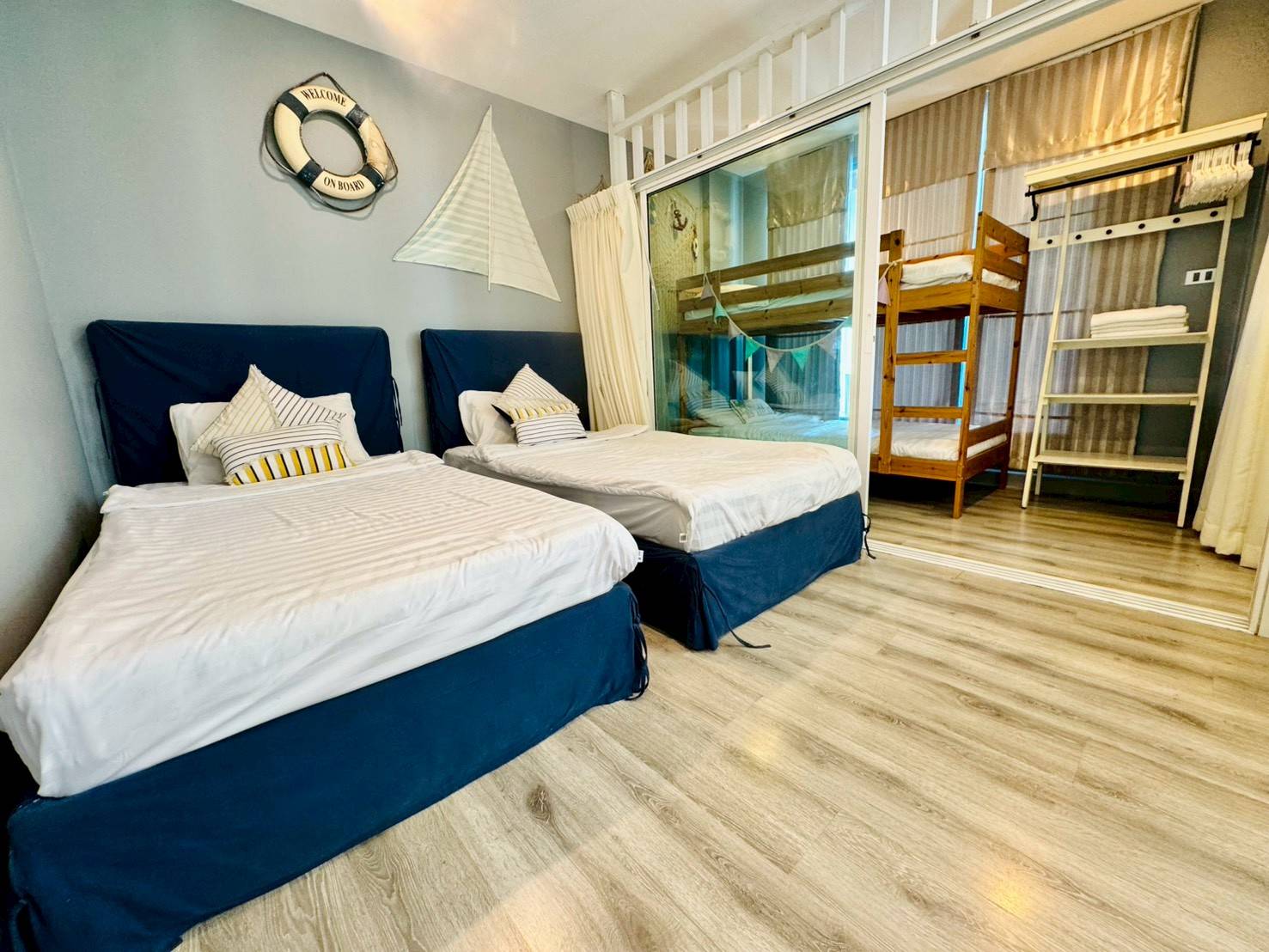ขายคอนโดหรูติดสระ ก้าวเดียวลงน้ำได้เลย! โครงการ The Crest Santora Hua Hin