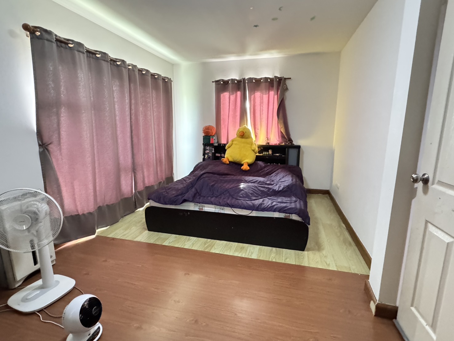 ขายทาวน์โฮม 2 ชั้น หมู่บ้านไอดีไซน์ ทำเลดี ใกล้ซาฟารีเวิลล์ เขตคลองสามวา กรุงเทพมหานคร