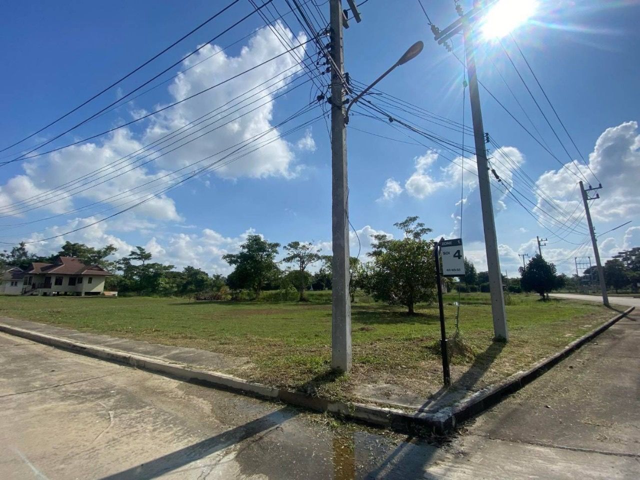 ขายที่ดินเปล่า ทำเลดี โครงการล้านนาเลควิว (แปลงมุมติดเลคใหญ่) ใกล้เมืองเชียงใหม่