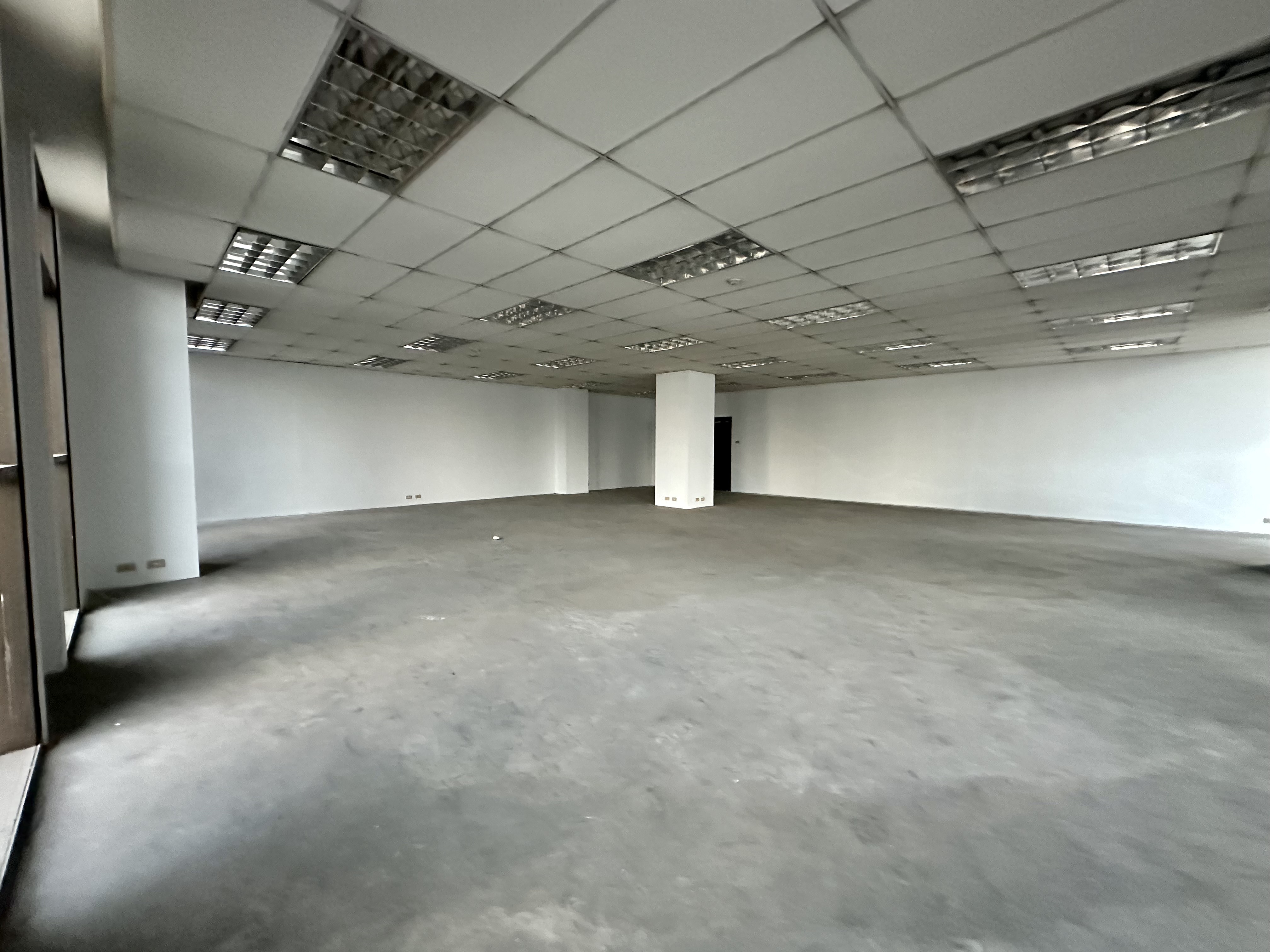 ขาย/ให้เช่า Home Office สภาพดีเยี่ยม เหมือนใหม่ ทำเลศักยภาพ บางนา-ตราด กม.4 (ซอย 56) ใกล้เซ็นทรัลบางนา 