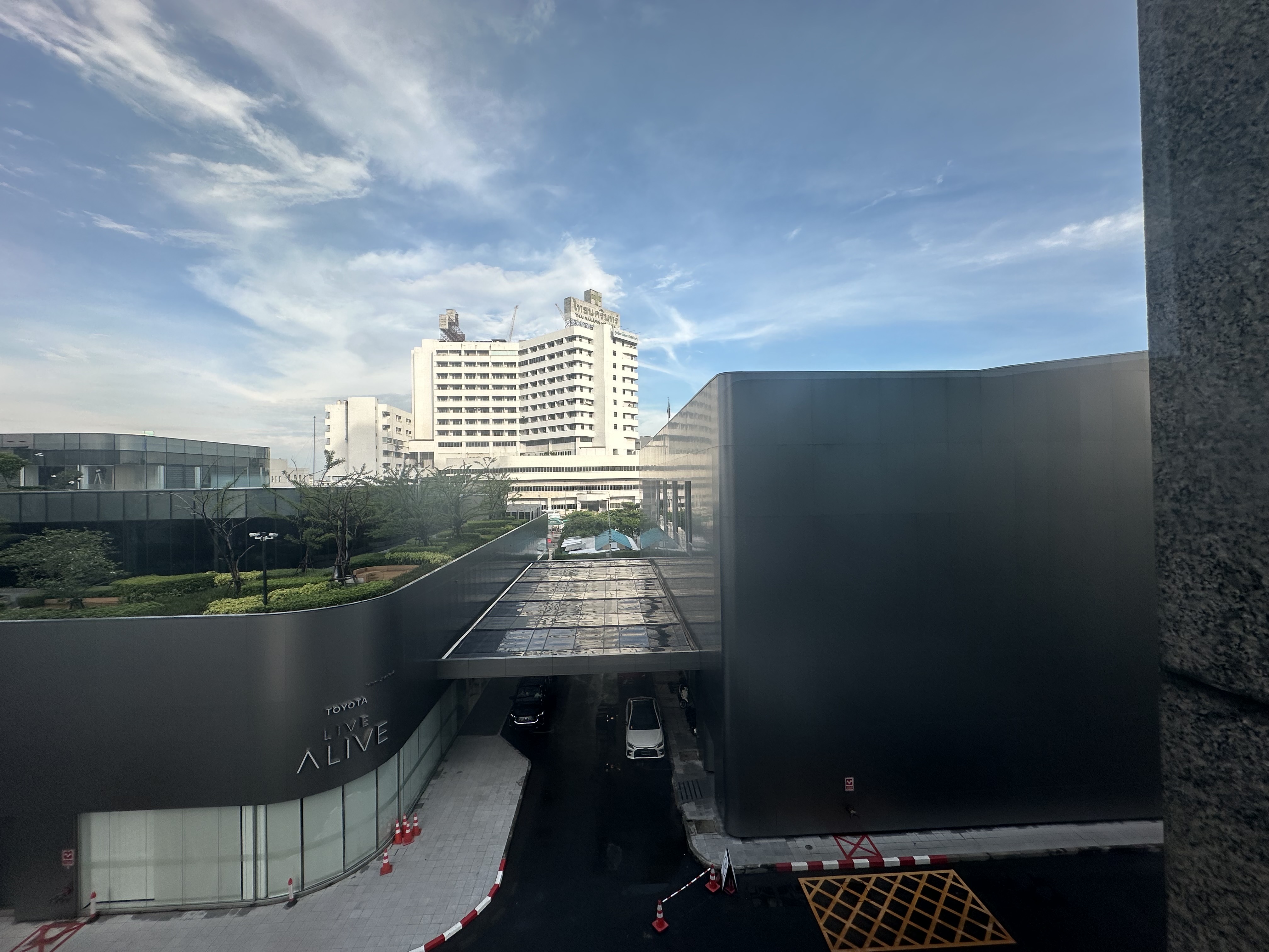 ขาย/ให้เช่า Home Office สภาพดีเยี่ยม เหมือนใหม่ ทำเลศักยภาพ บางนา-ตราด กม.4 (ซอย 56) ใกล้เซ็นทรัลบางนา 