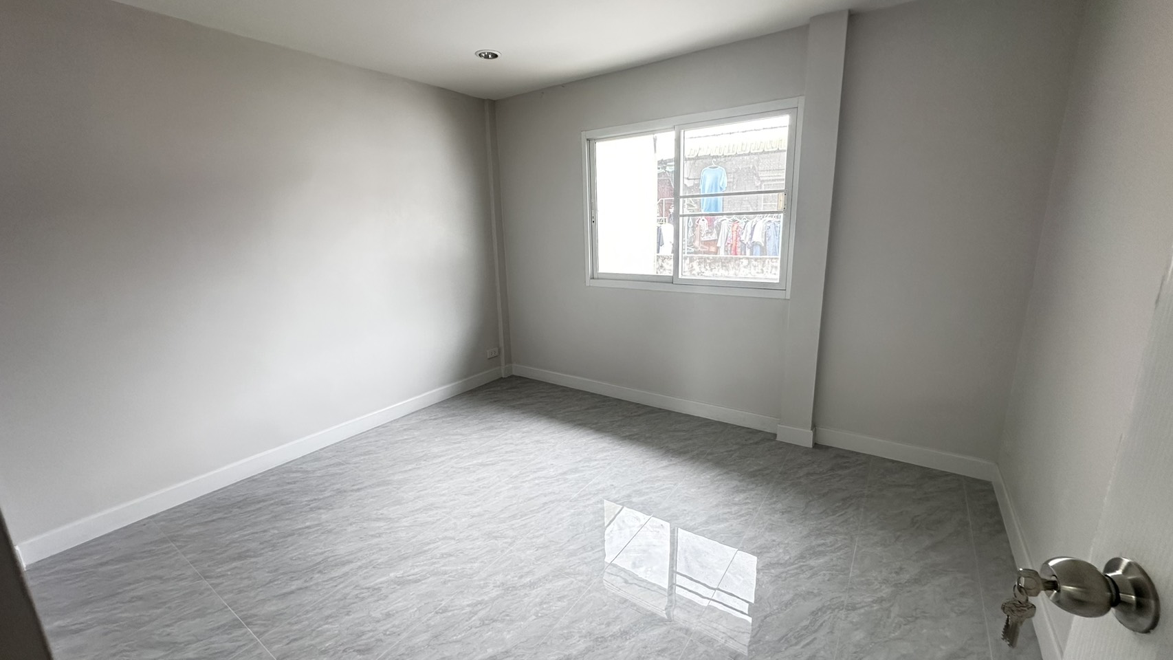 ขายทาวน์เฮาส์ 2 ชั้น หมู่บ้านบัวทอง  จ.นนทบุรี