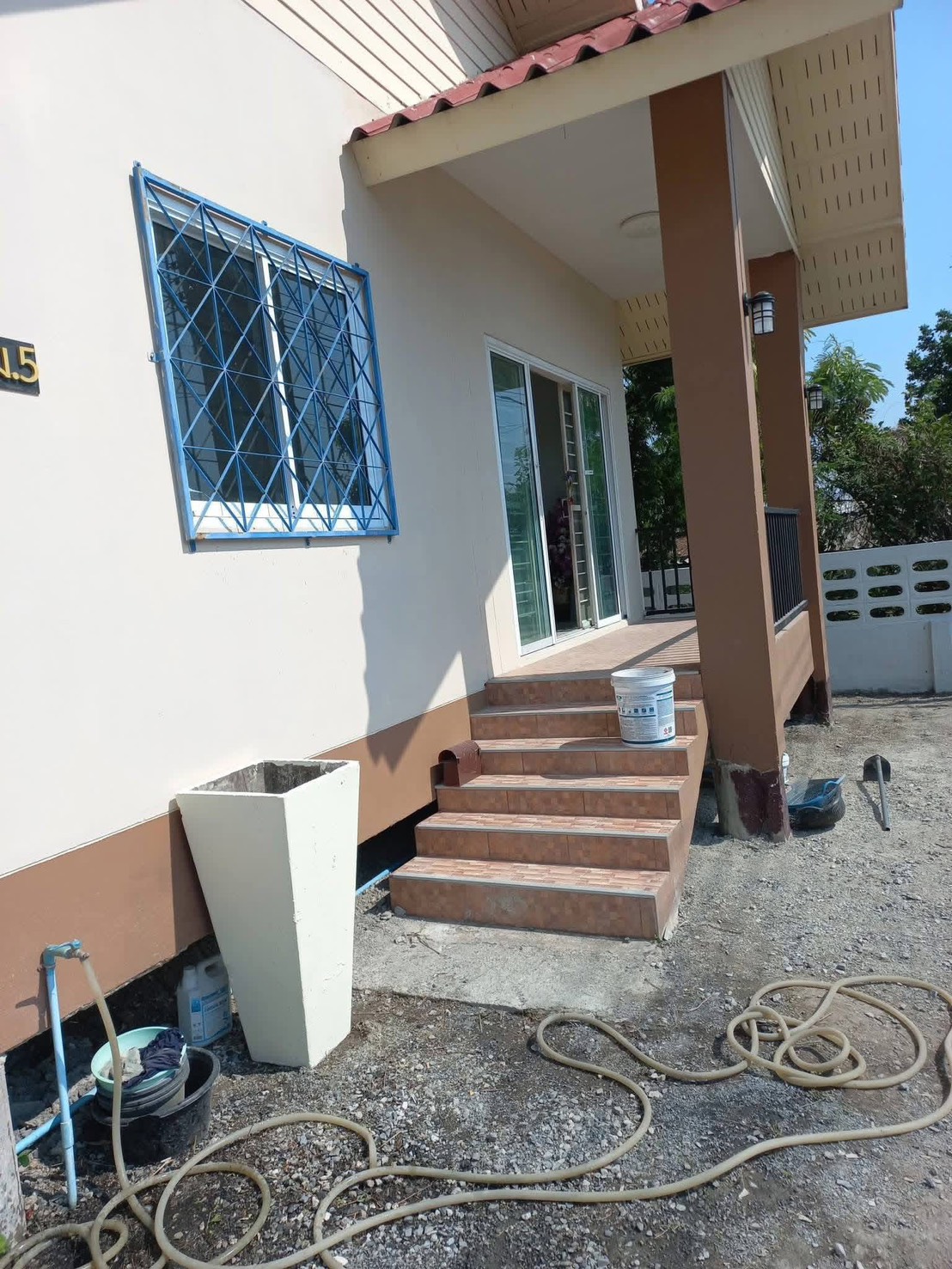 บ้านเดี่ยวชั้นเดียว ทำเลดี ห้วยกะปิ  ถนนข้าวหลาม ใกล้ตลาดหนองมน