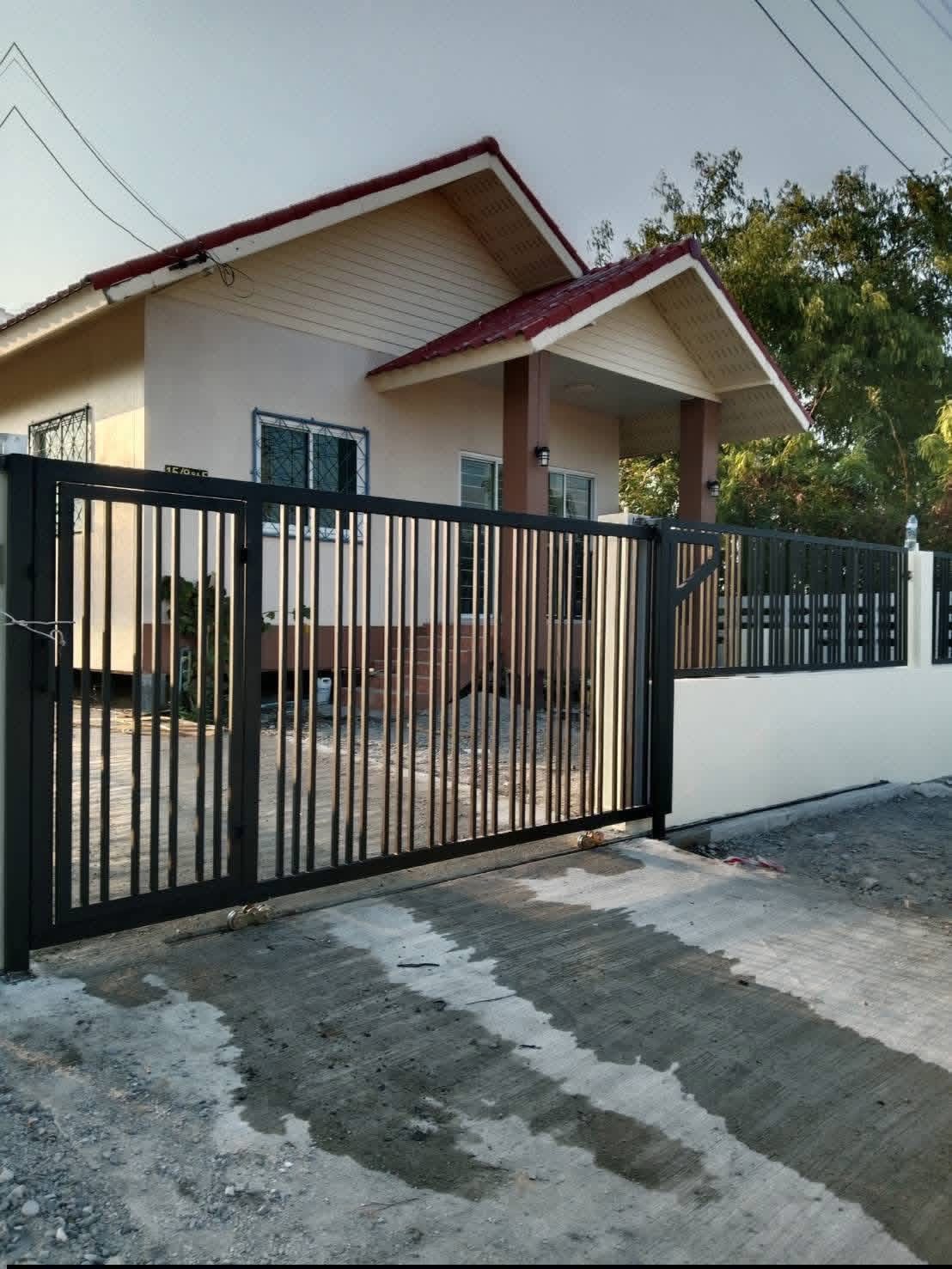 บ้านเดี่ยวชั้นเดียว ทำเลดี ห้วยกะปิ  ถนนข้าวหลาม ใกล้ตลาดหนองมน
