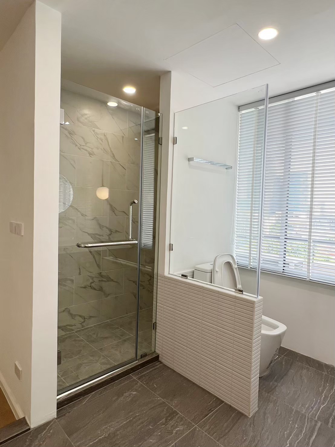 Luxury 3BR Icon I Condo for Rent in Thonglor | 158 sqm | Maid Room | 2 Parking