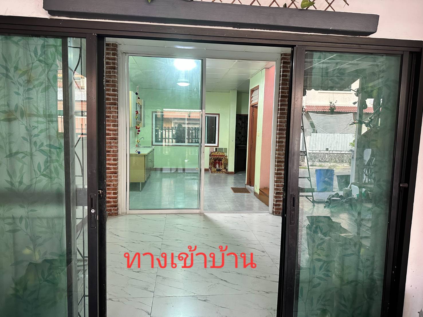 ขายทาวน์เฮ้าส์ 2 ชั้น ทำเลดี ซอยนวมินทร์50 ใกล้เดอะมอลล์บางกะปิ