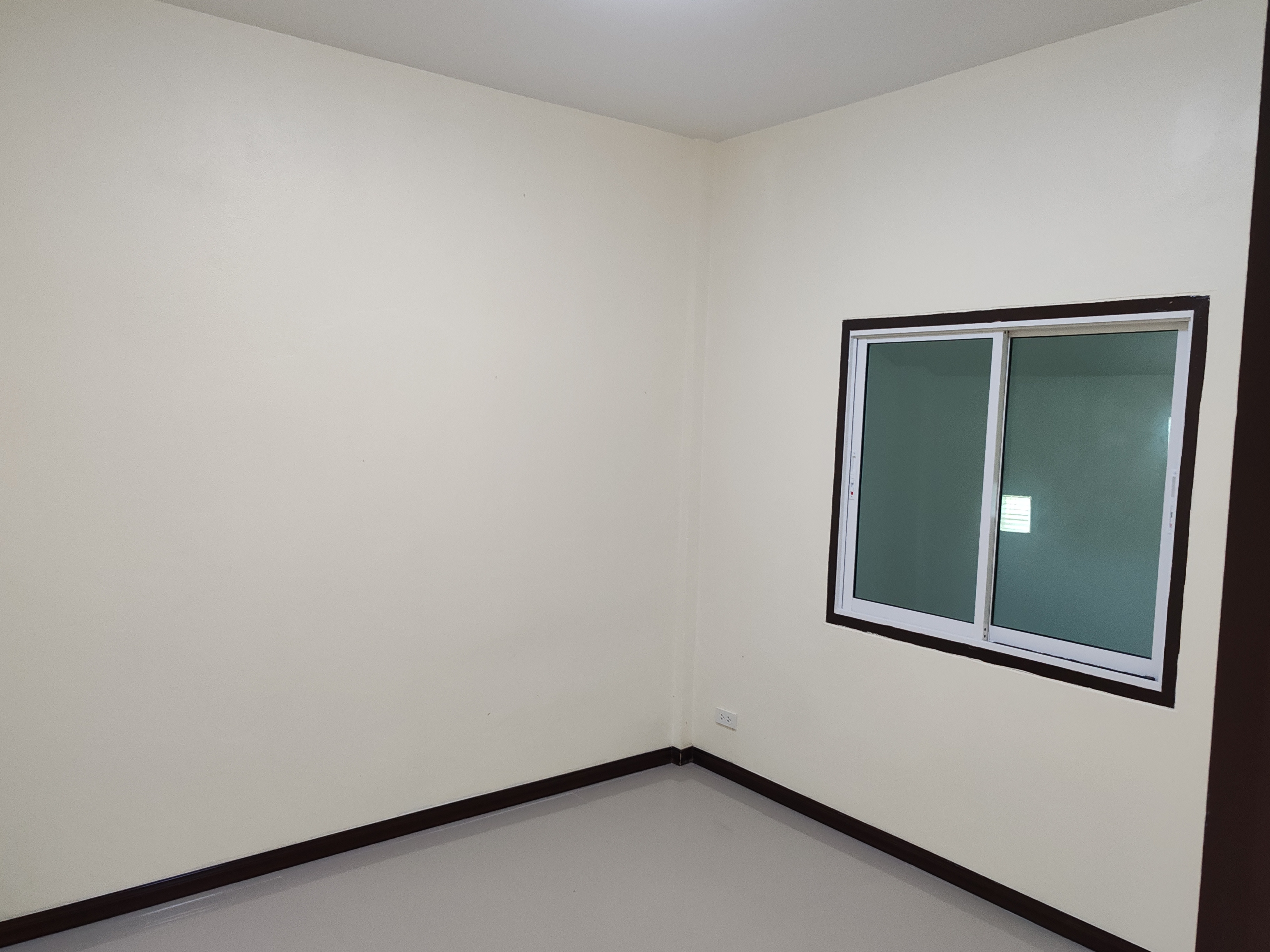 ขายทาวน์โฮม 1 ชั้น ทำเลดี ใกล้ตัวเมืองเชียงใหม่ 