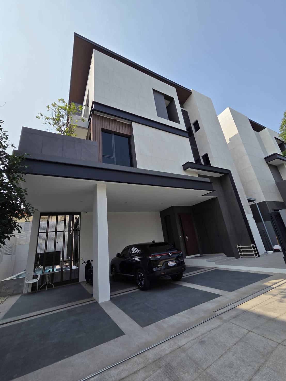 ขาย/ให้เช่า บ้านเดี่ยว 3 ชั้น โครงการ THE HONOR YOTHINPATTANA กรุงเทพมหานคร