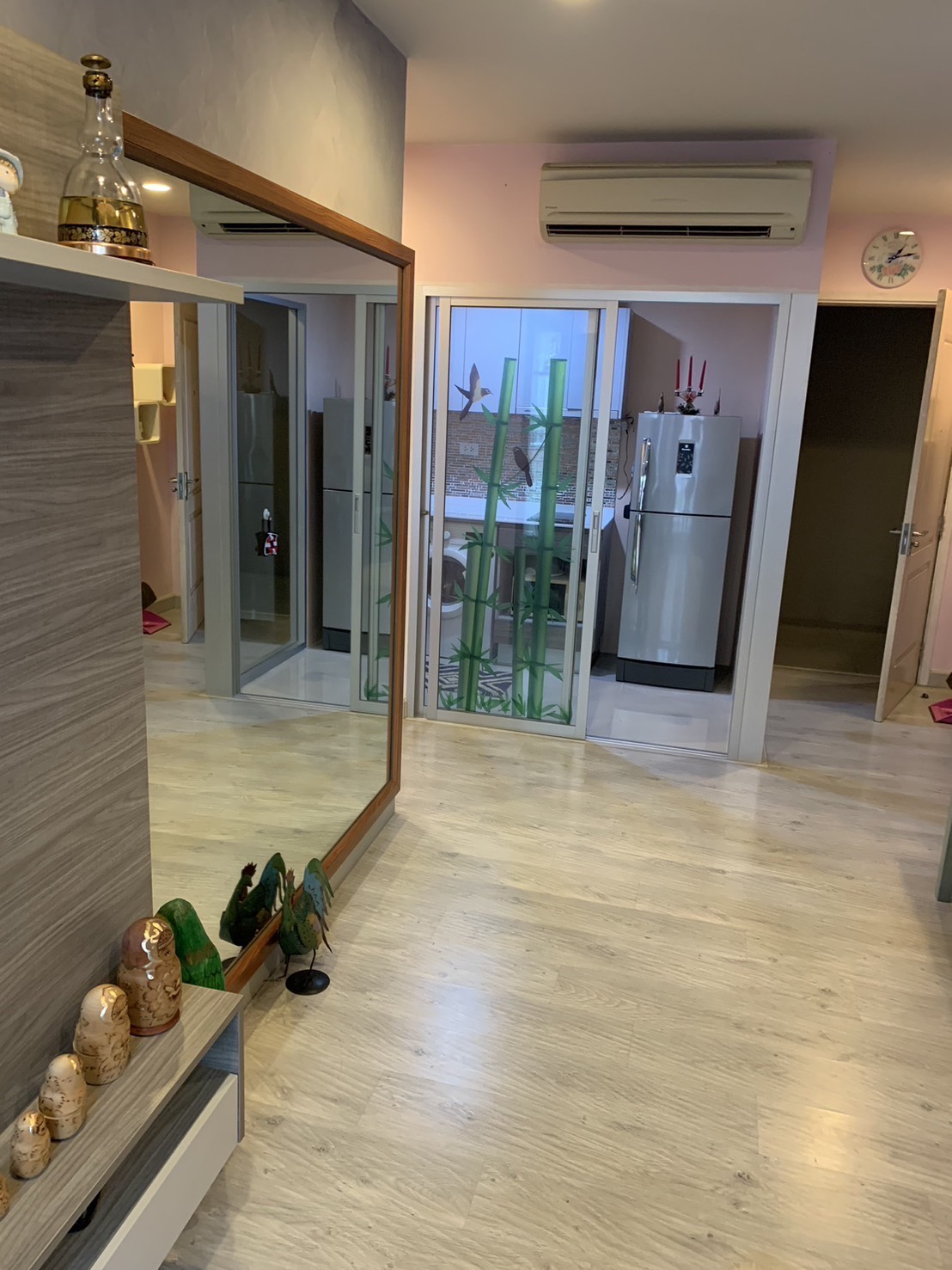 ขายพร้อมผู้เช่า Chambers Ramintra (แชมเบอร์ส รามอินทรา) ตกแต่งสสวย เฟอร์ฯ ครบ  ใกล้แฟชั่นไอส์แลนด์ ใกล้ทางด่วน และรถไฟฟ้าสายสีชมพู 