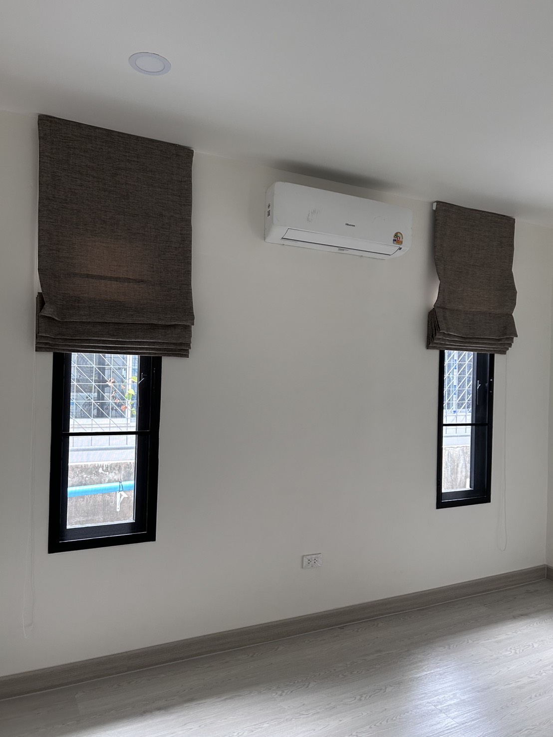 ขายทาวน์เฮาส์ 2 ชั้น รีโนเวทใหม่  ทำเลดี ใกล้เซ็นทรัลบางนา พร้อมอยู่ 