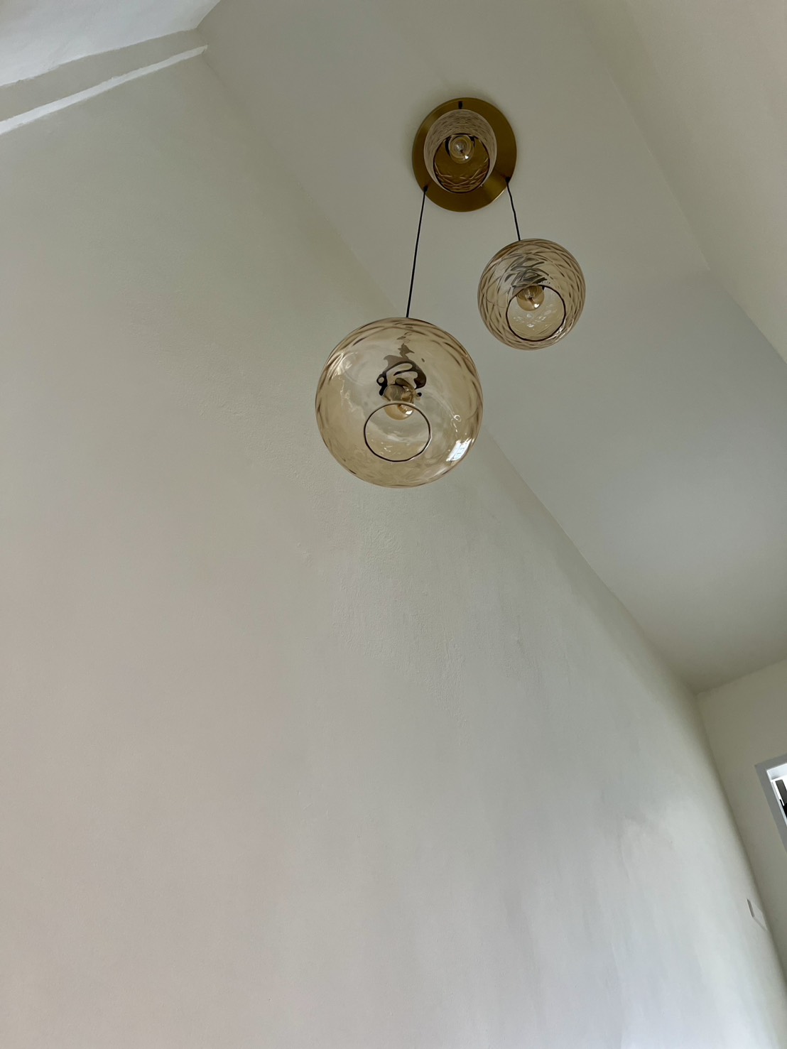 ขายทาวน์เฮาส์ 2 ชั้น รีโนเวทใหม่  ทำเลดี ใกล้เซ็นทรัลบางนา พร้อมอยู่ 