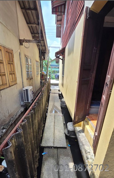 ขายบ้าน 2 หลัง ในที่ดินเดียว ทำเลทอง ย่านรามอินทรา เหมาะลงทุนและอยู่อาศัย