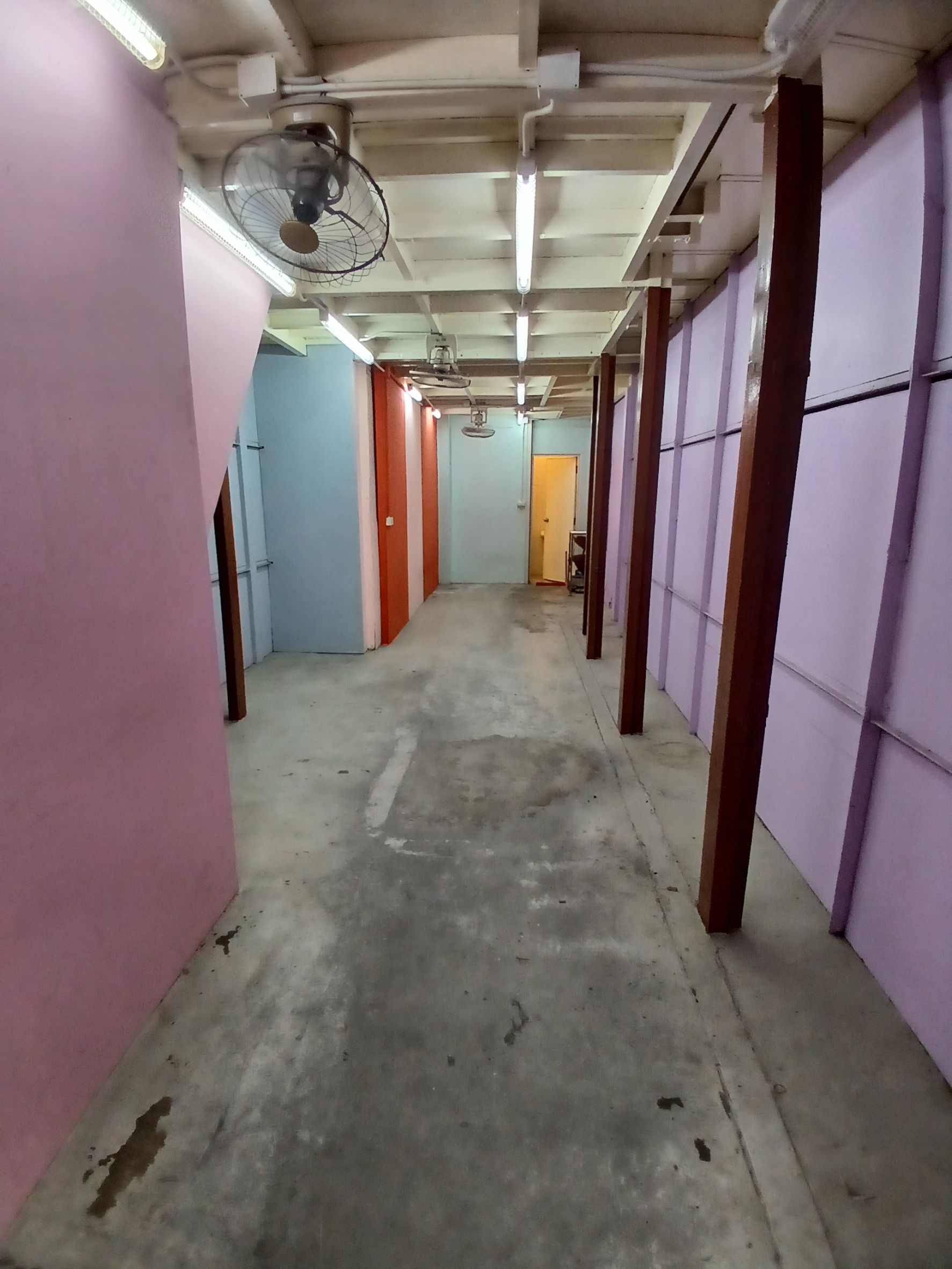 ให้เช่าโกดังเก็บของ 3 ชั้น ทำเลทอง ย่านคลองถม – เสือป่า ใกล้แคปปิตอล พลาซ่า
