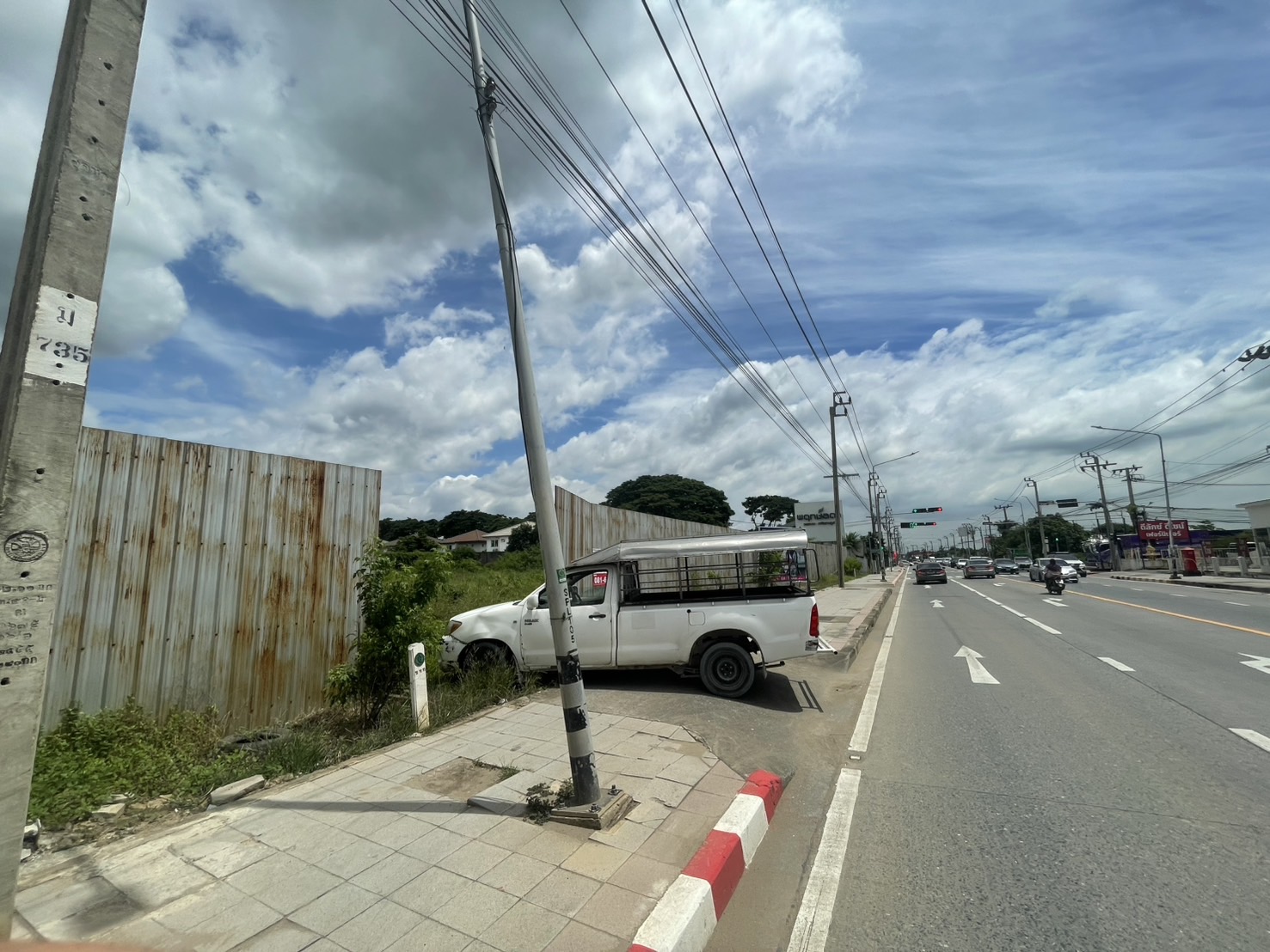 ขายที่ดินเปล่า ทำเลดี ติดหมู่บ้านพฤกษ์ลดา เหมาะสำหรับทำร้านค้าขายและโกดัง กรุงเทพ