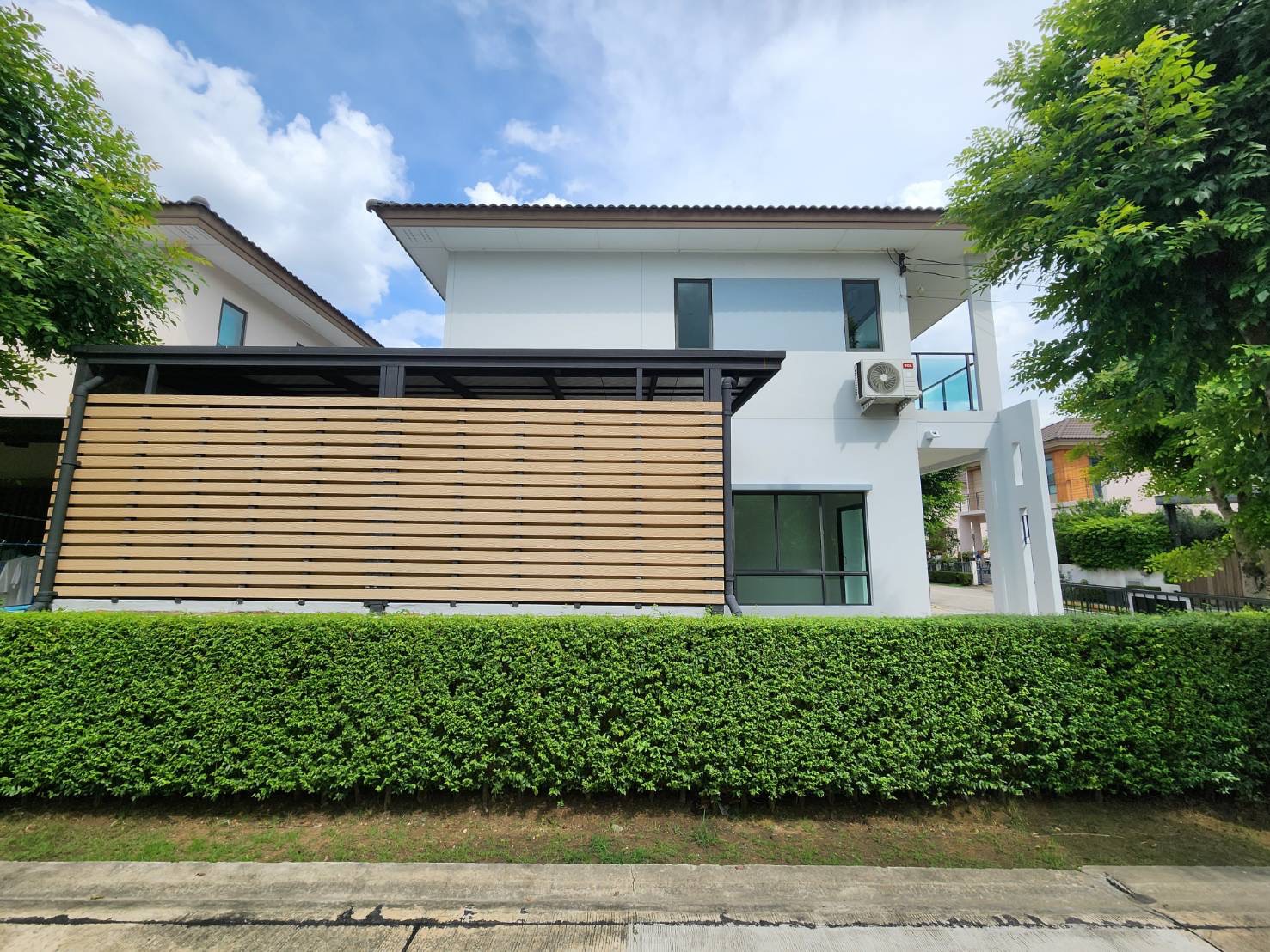 ขายบ้านเดี่ยว 2 ชั้น หมู่บ้านธนาวิลเลจ 2 พระราม 5-บางใหญ่ นนทบุรี