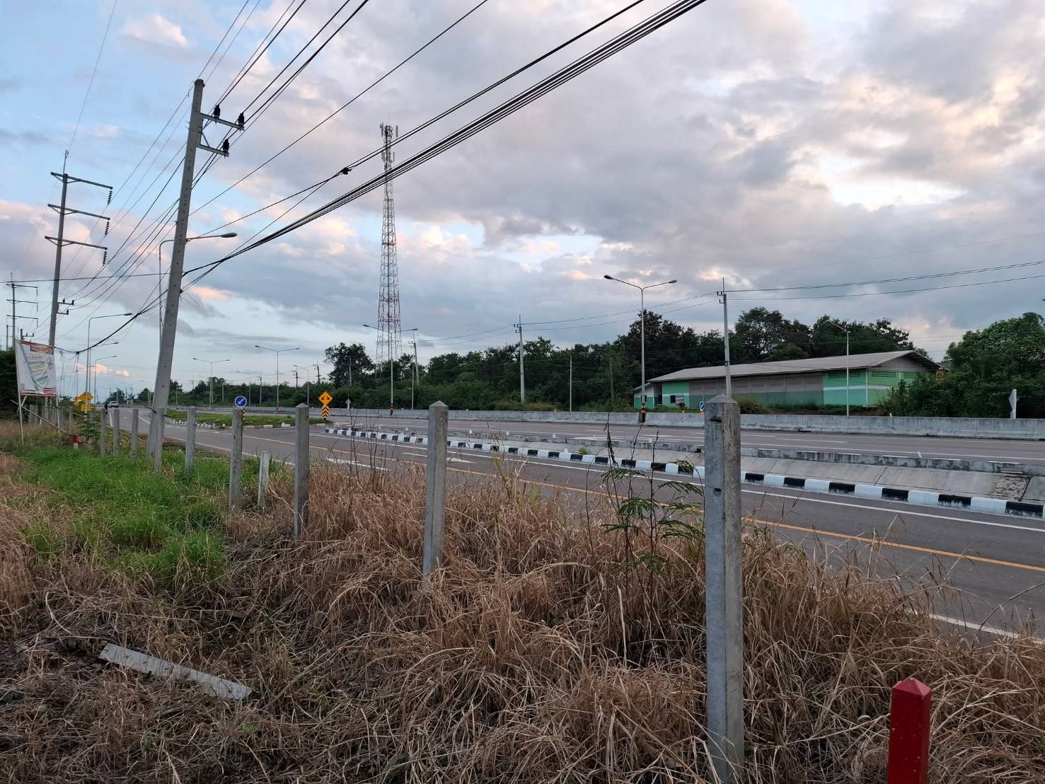 ขายที่ดินทำเลทอง ติดถนนมะลิวัลย์ จังหวัดเลย วิวภูเขาสวย