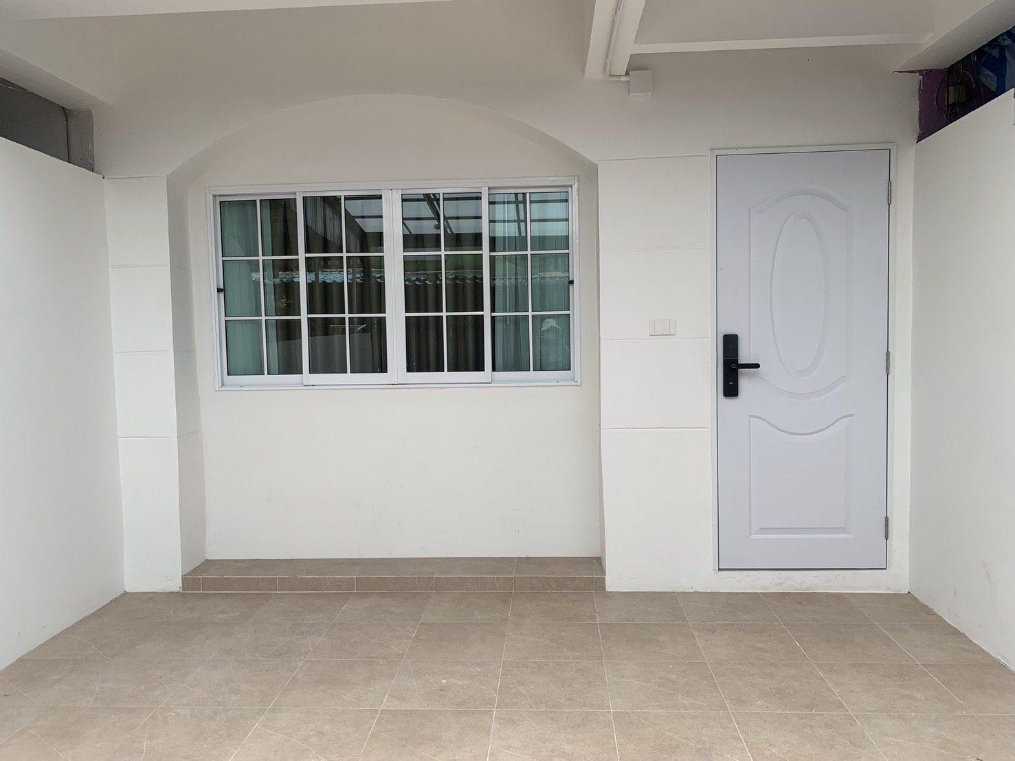 ขายทาวน์เฮ้าส์ 2 ชั้น รีโนเวทใหม่ทั้งหลัง สไตล์ Modern Minimalist พร้อมอยู่
