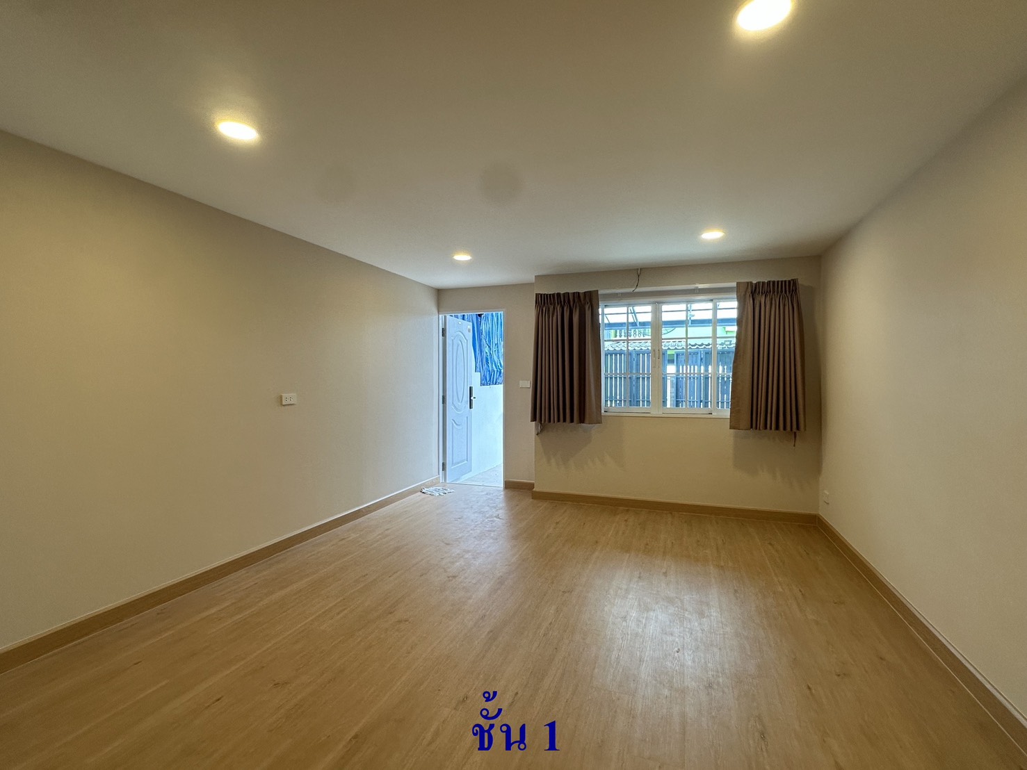 ขายทาวน์เฮ้าส์ 2 ชั้น รีโนเวทใหม่ทั้งหลัง สไตล์ Modern Minimalist พร้อมอยู่
