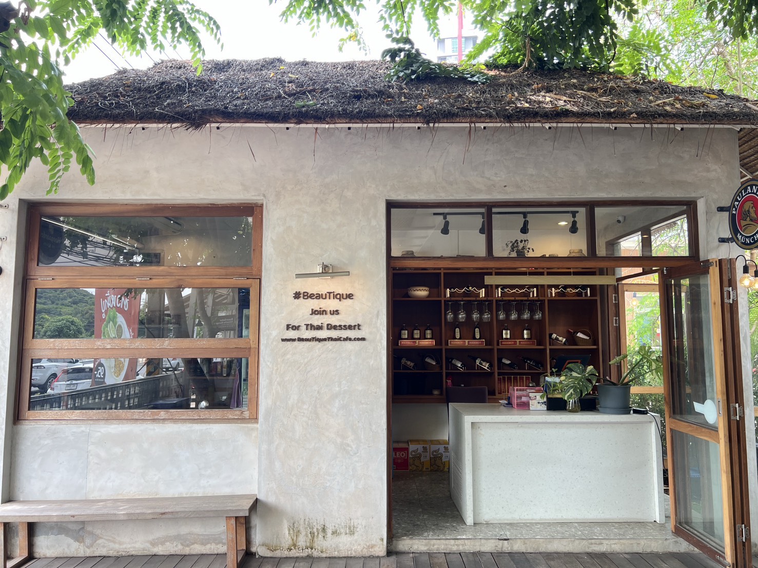 เซ้งกิจการร้านอาหาร ทำเลทองติดถนนสุขุมวิท บางพระ ชลบุรี พร้อมเปิดกิจการต่อได้ทันที