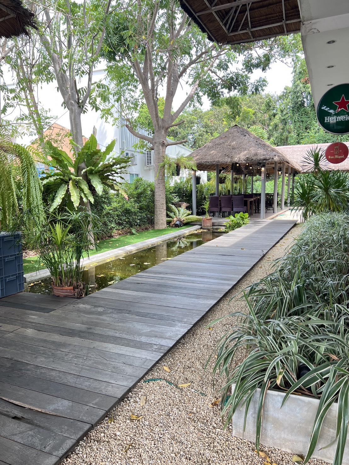 เซ้งกิจการร้านอาหาร ทำเลทองติดถนนสุขุมวิท บางพระ ชลบุรี พร้อมเปิดกิจการต่อได้ทันที