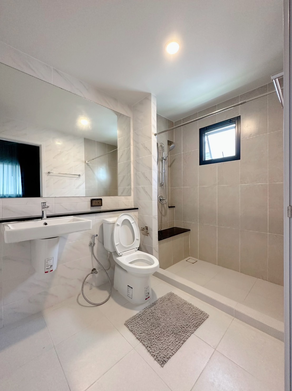 ขายบ้านหรู 2 ชั้น ทำเลดีที่สุดในโครงการ บริทาเนีย บางนา–สุวรรณภูมิ กม.26