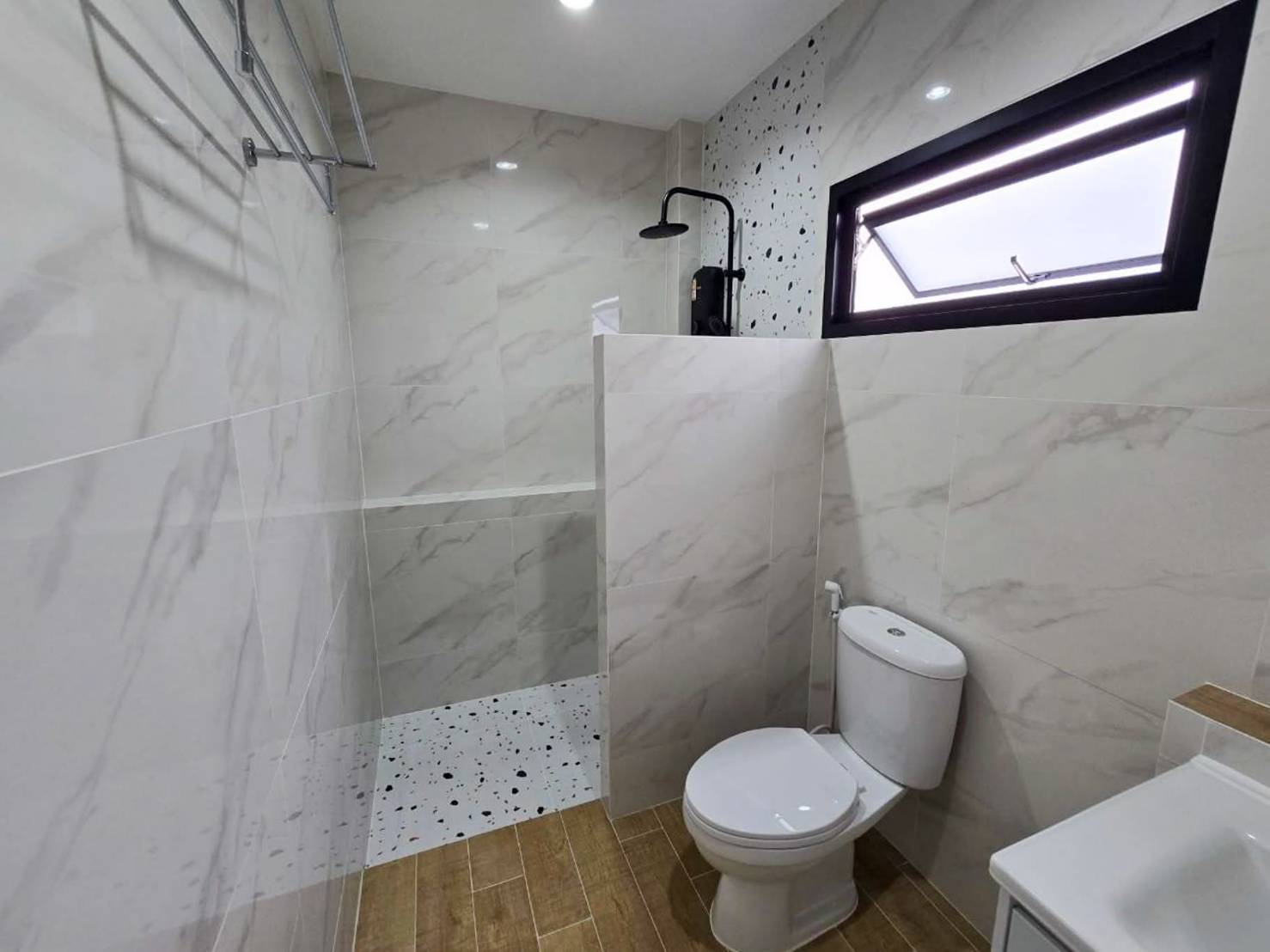 บ้านเดี่ยว2.5 ชั้น สั่งสร้างเอง สภาพใหม่เพียง 2 ปี ทำเลทอง พัฒนาการ–อ่อนนุช–ศรีนครินทร์